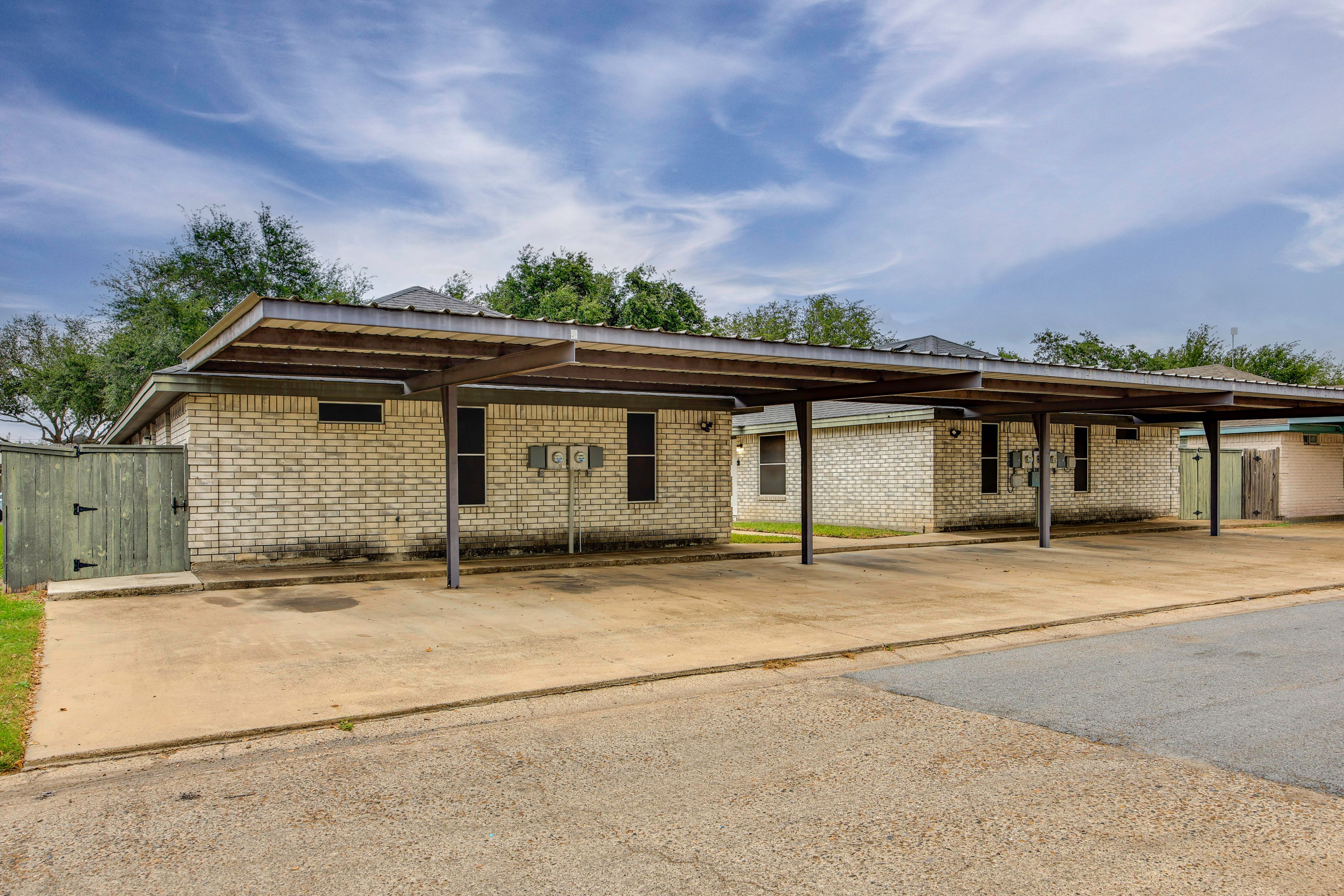 Carport Parking | 2 Vehicles