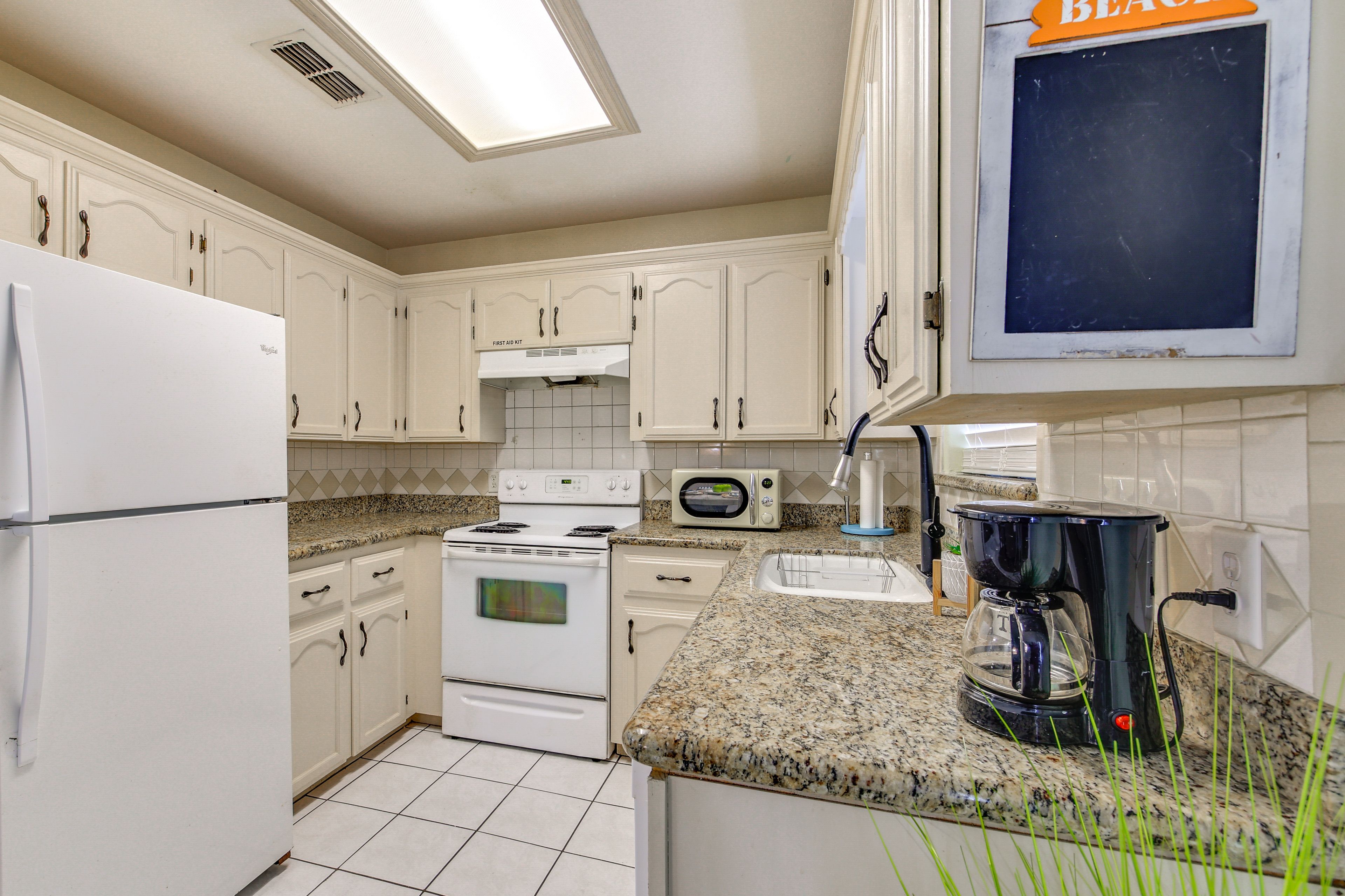 Kitchen | Cooking Basics | Air Fryer | Trash Bags/Paper Towels