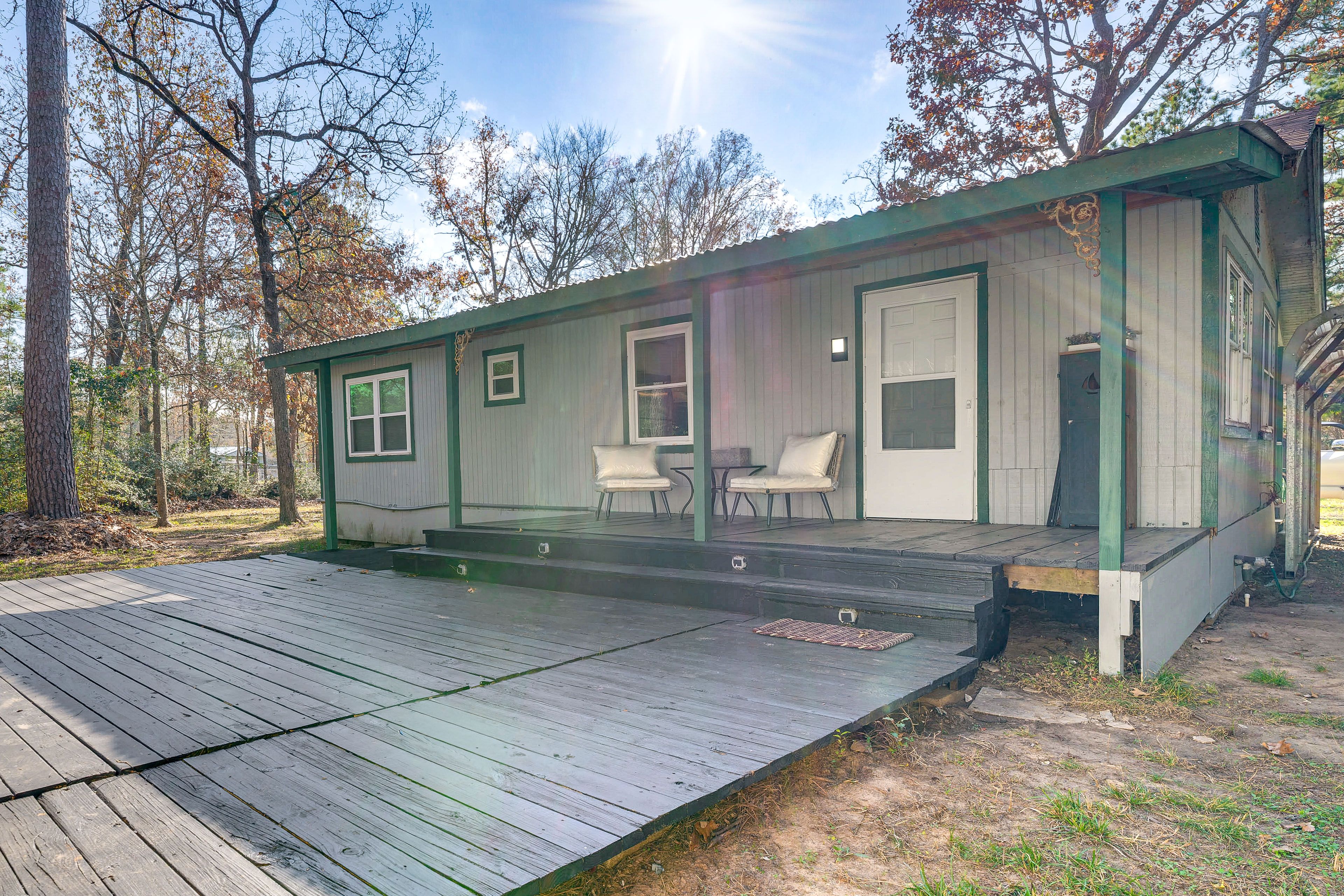 Rear Porch & Deck | Private Yard