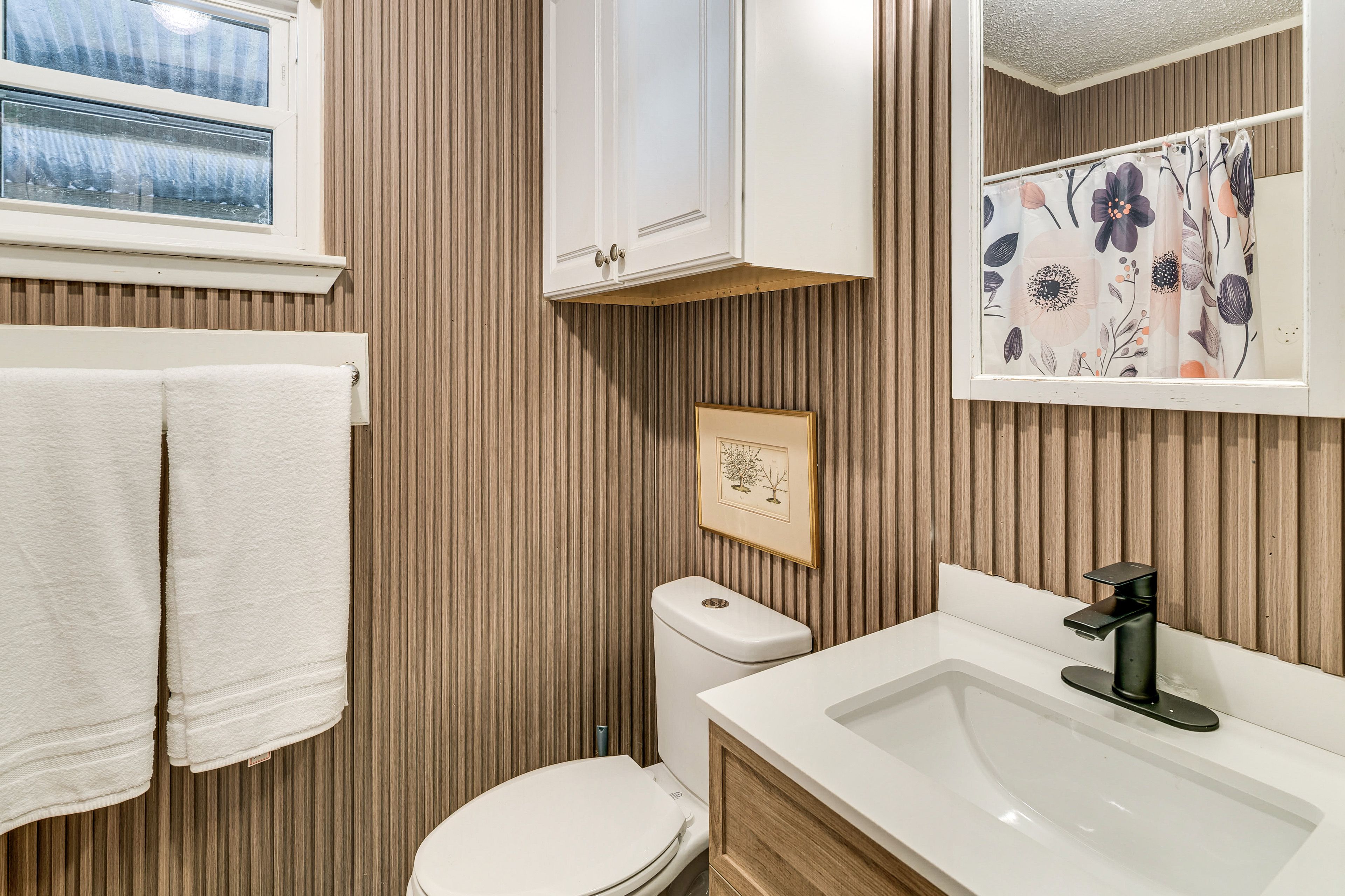 Bathroom | Towels Provided | Complimentary Toiletries | Hair Dryer