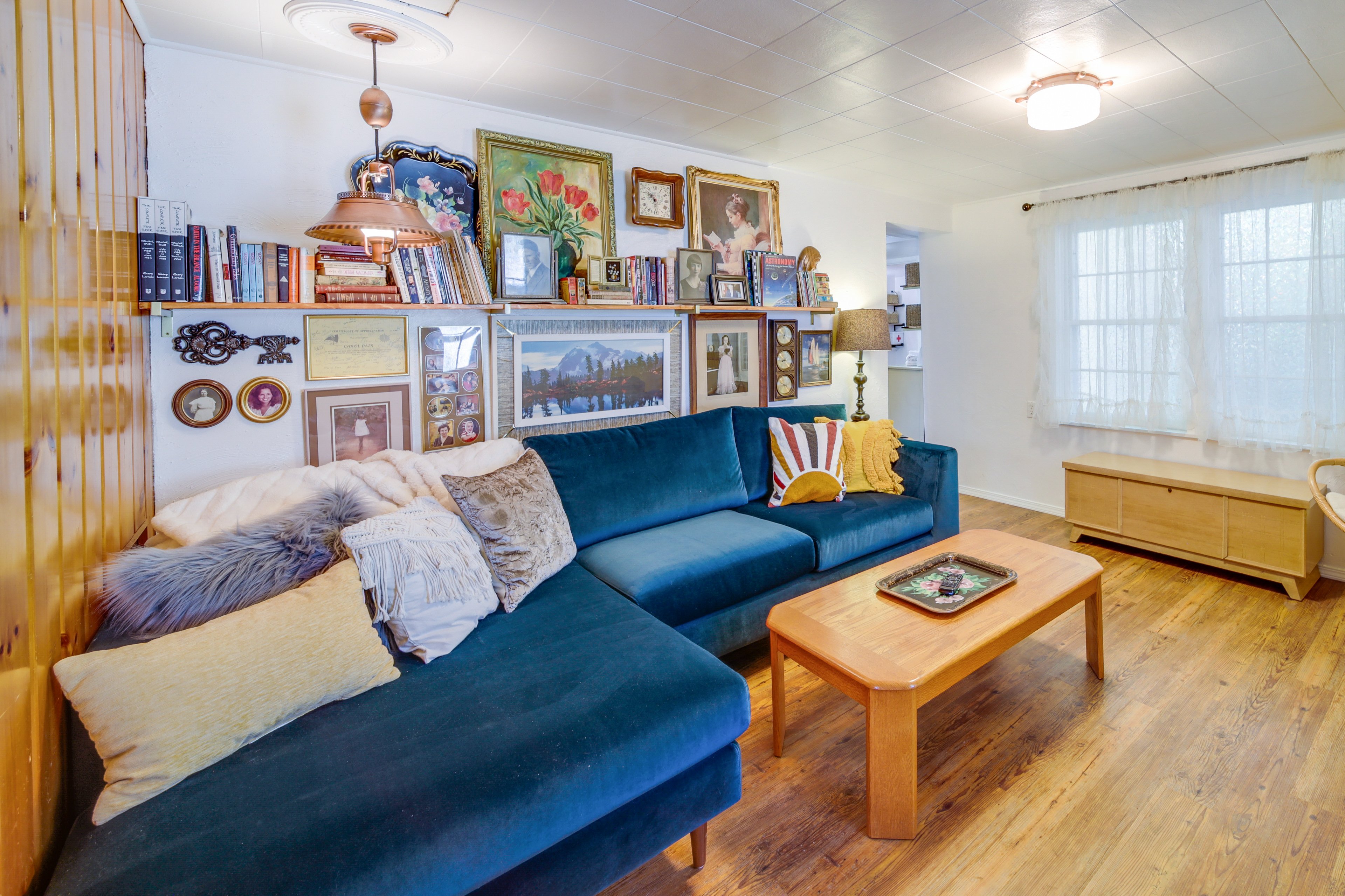 Newport Vacation Rental | 2BR | 1BA | Steps Required | 700 Sq Ft