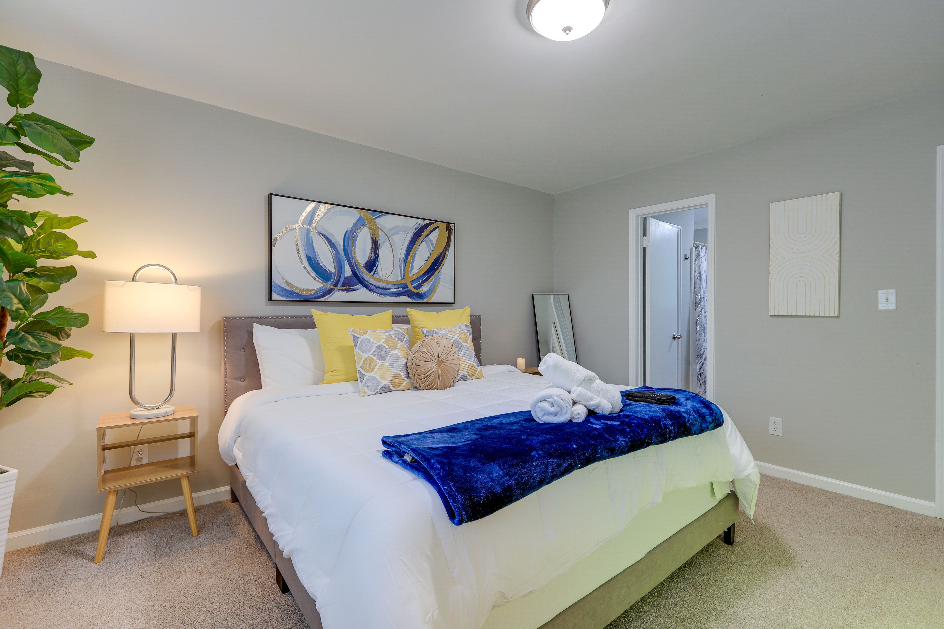 Bedroom 1 | King Bed | Linens Provided
