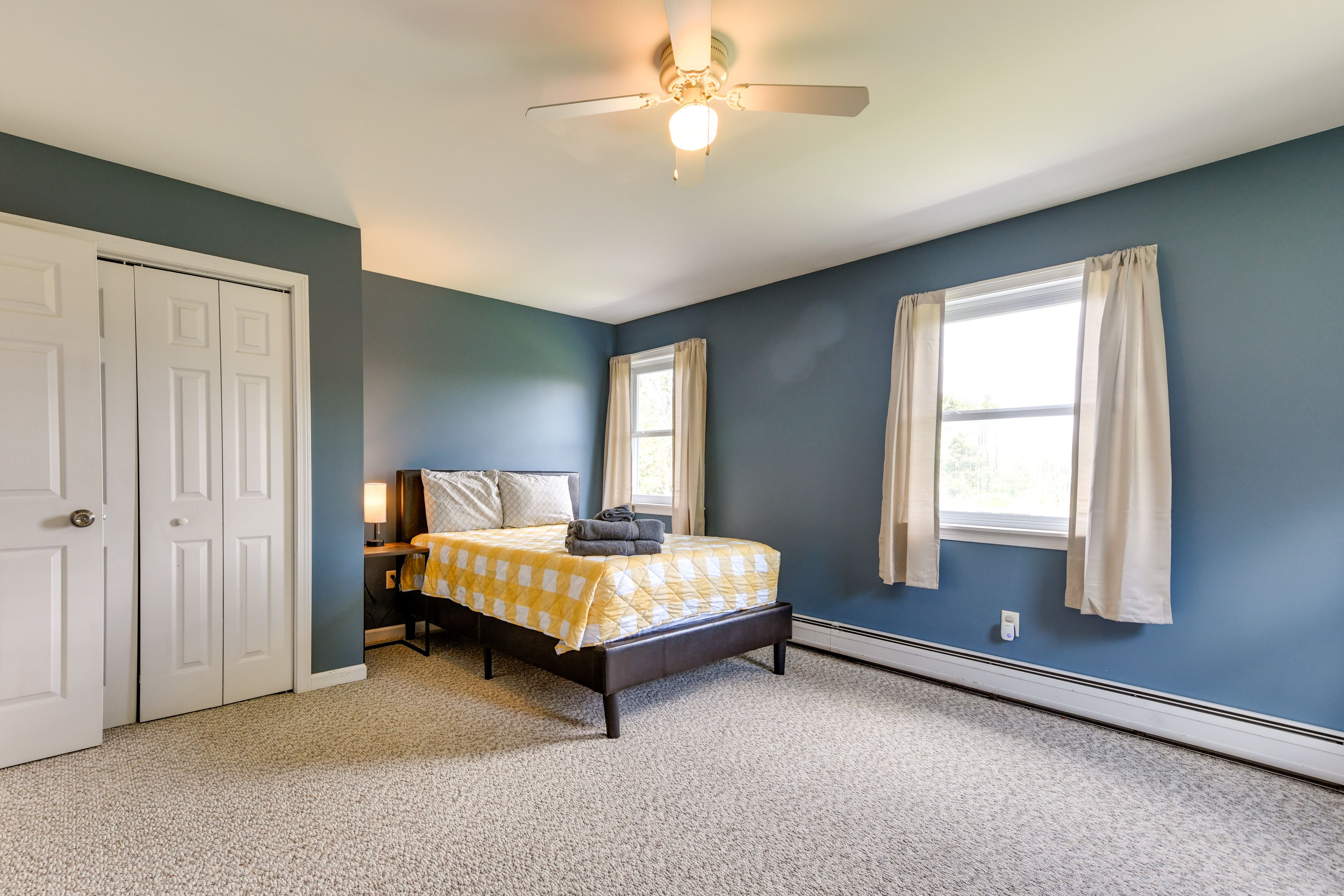 Bedroom 4 | Queen Bed