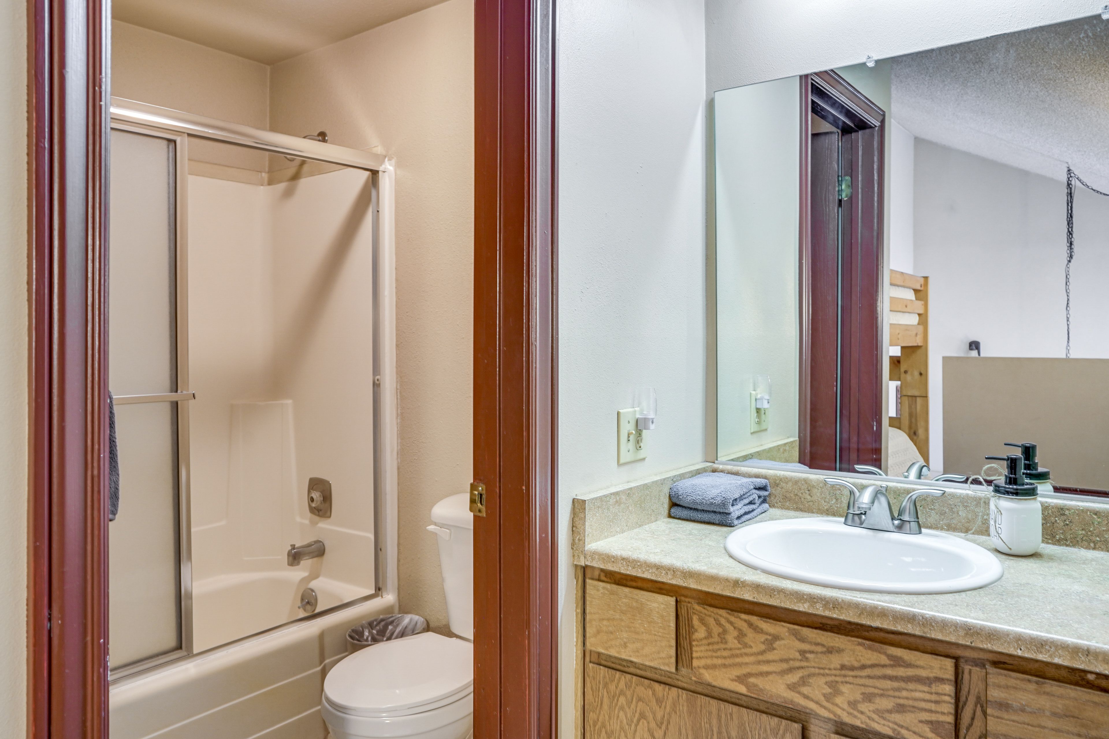 Full Bathroom