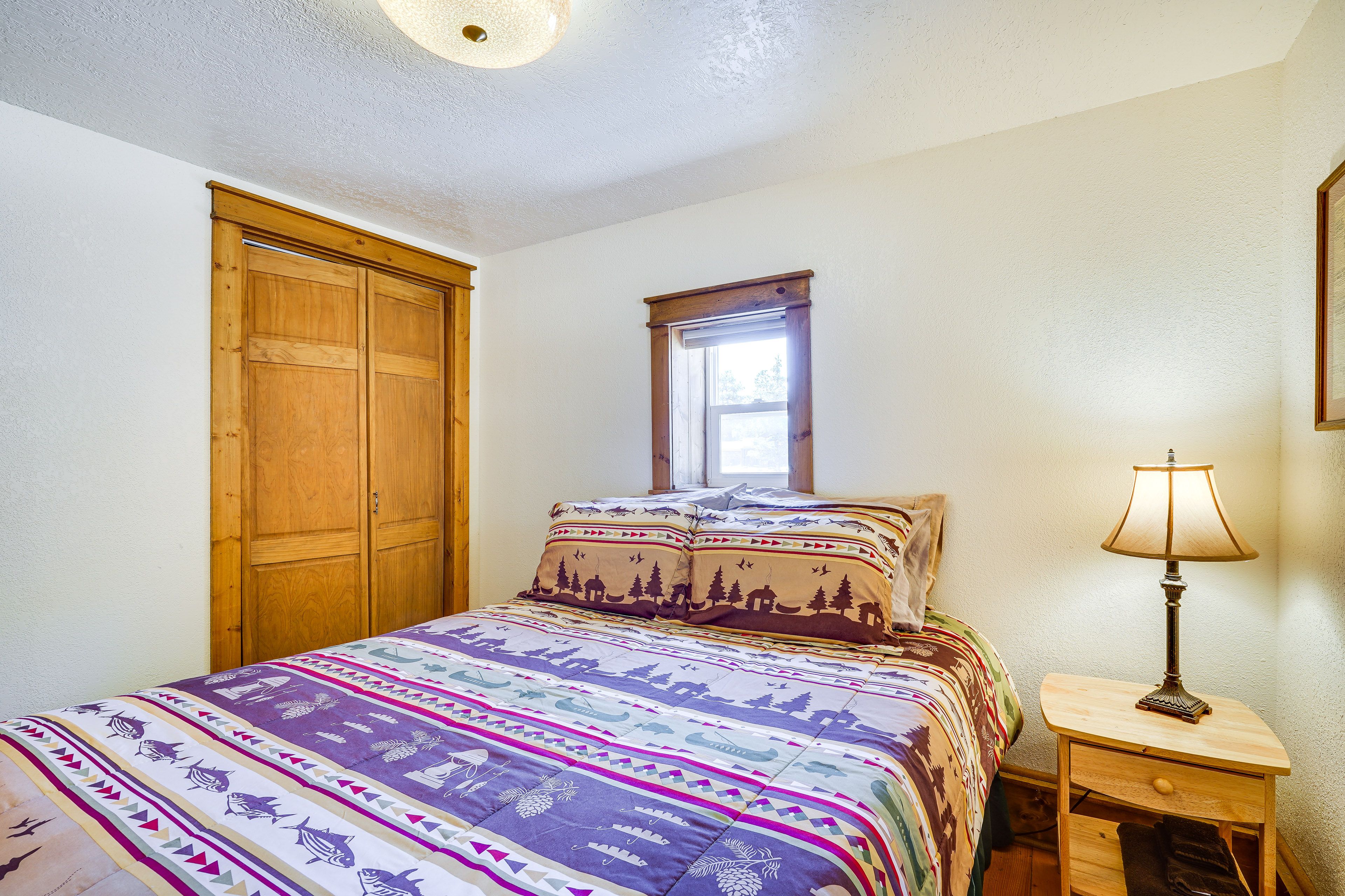 Bedroom 1 | Queen Bed | Linens Provided