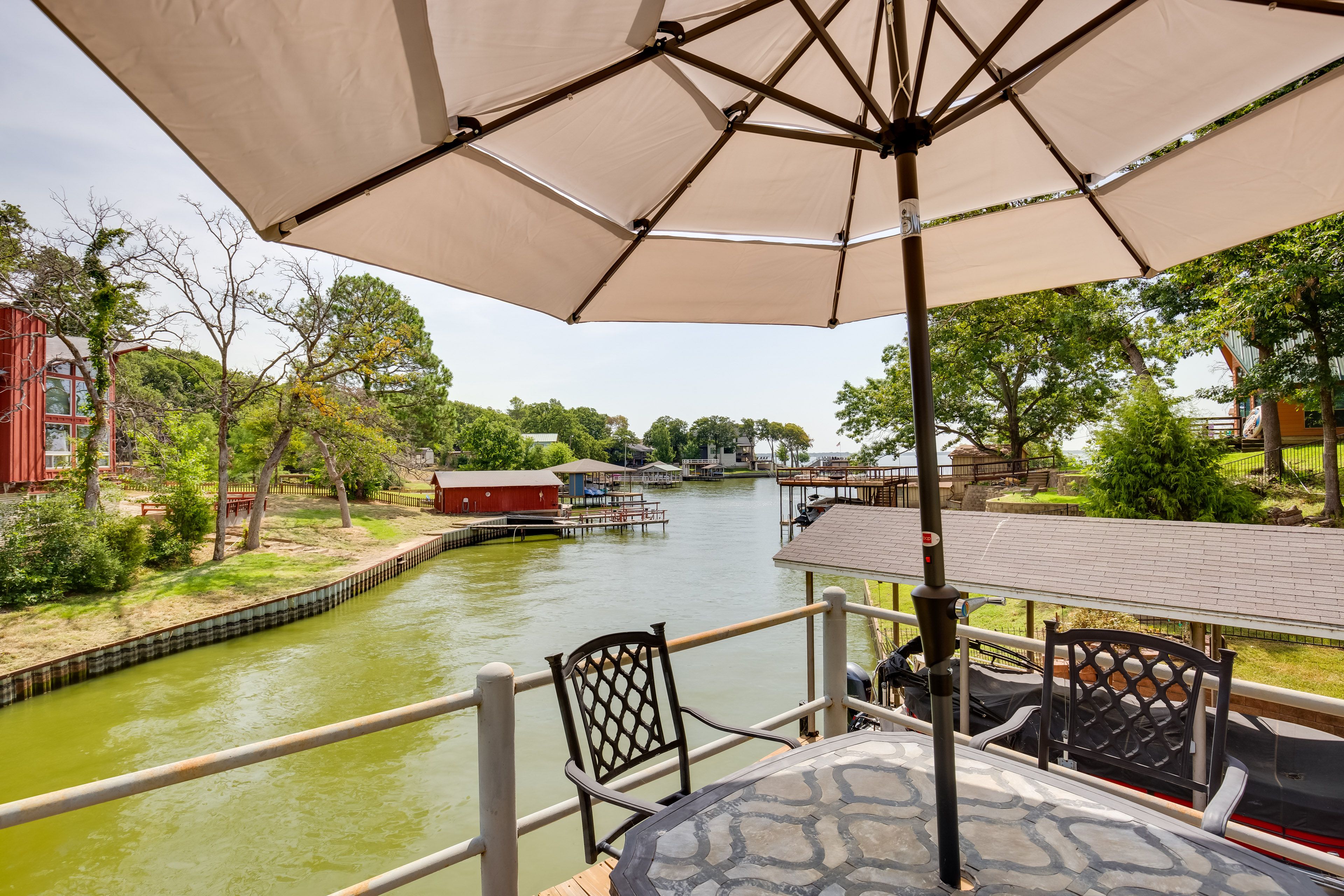Cedar Creek Reservoir On-Site | 2 Kayaks