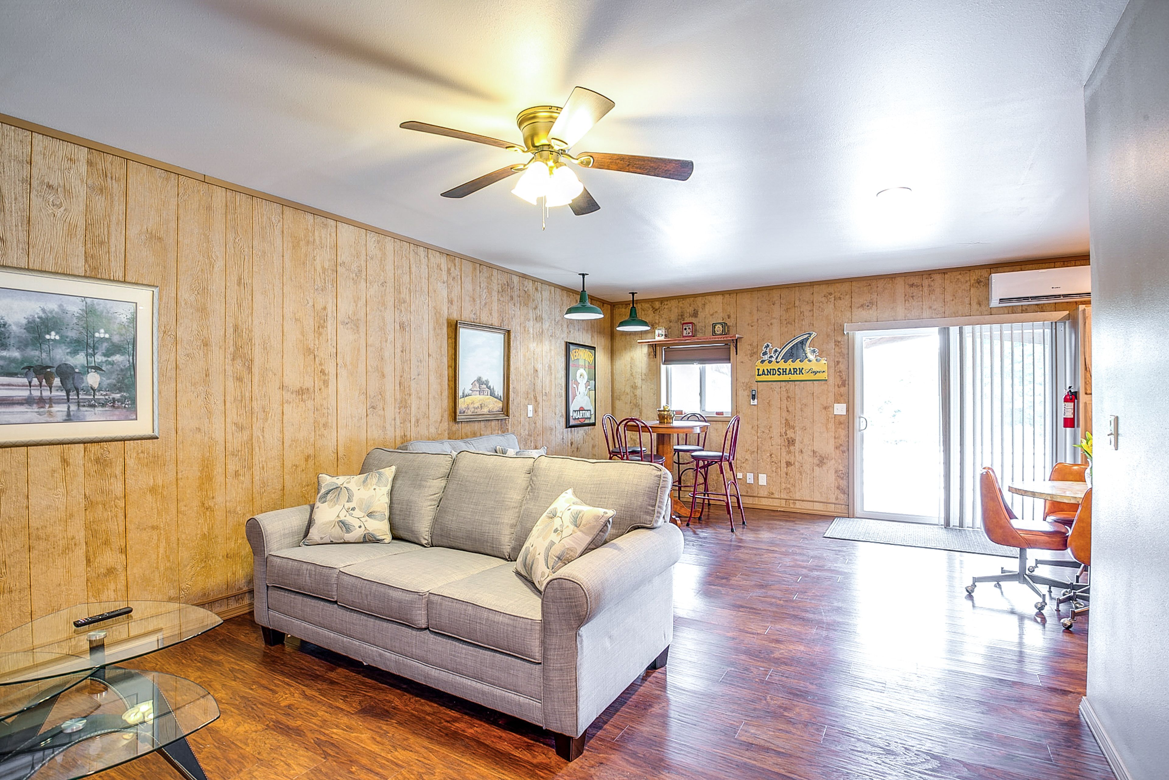 Living Room | Single-Story Apartment | Central Heating & A/C | In-Unit Laundry