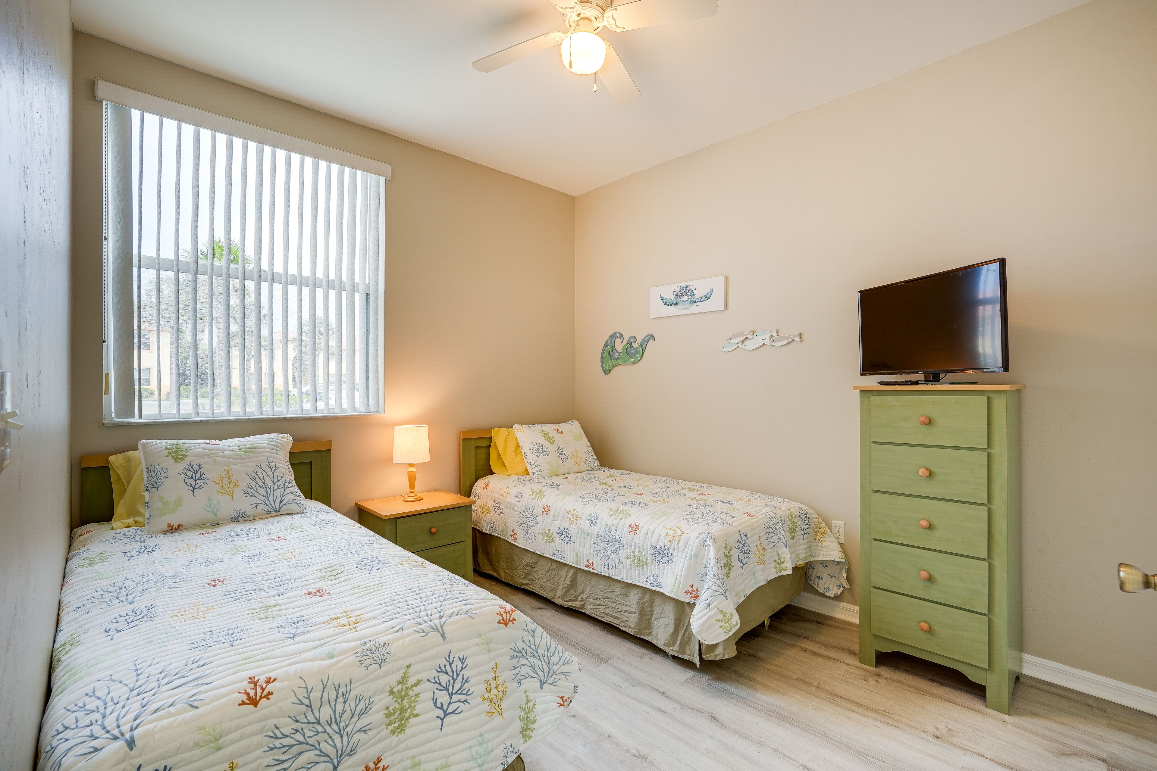 Bedroom 3 | 2 Twin Beds