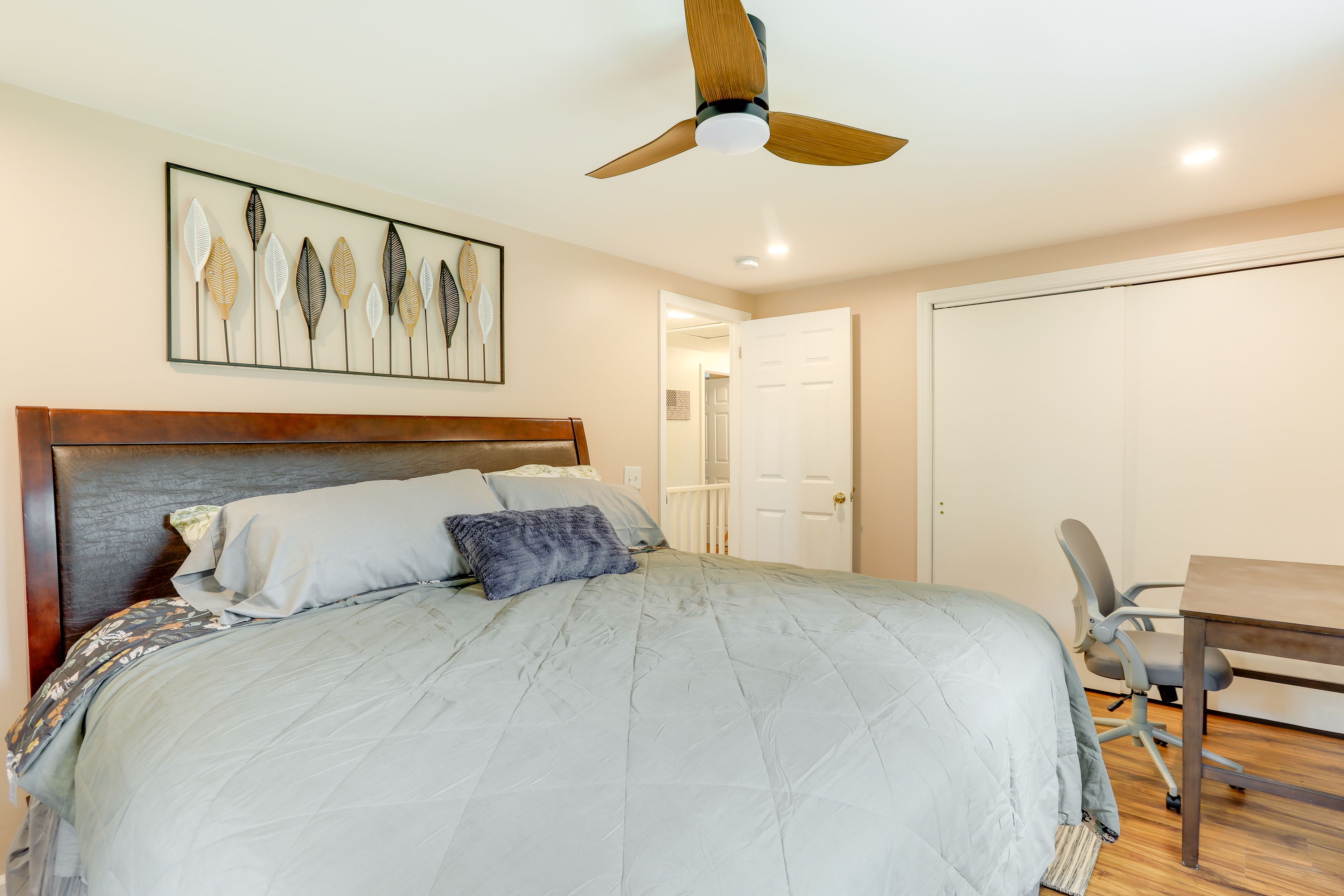 Bedroom 2 | King Bed | Smart TV | Work Desk