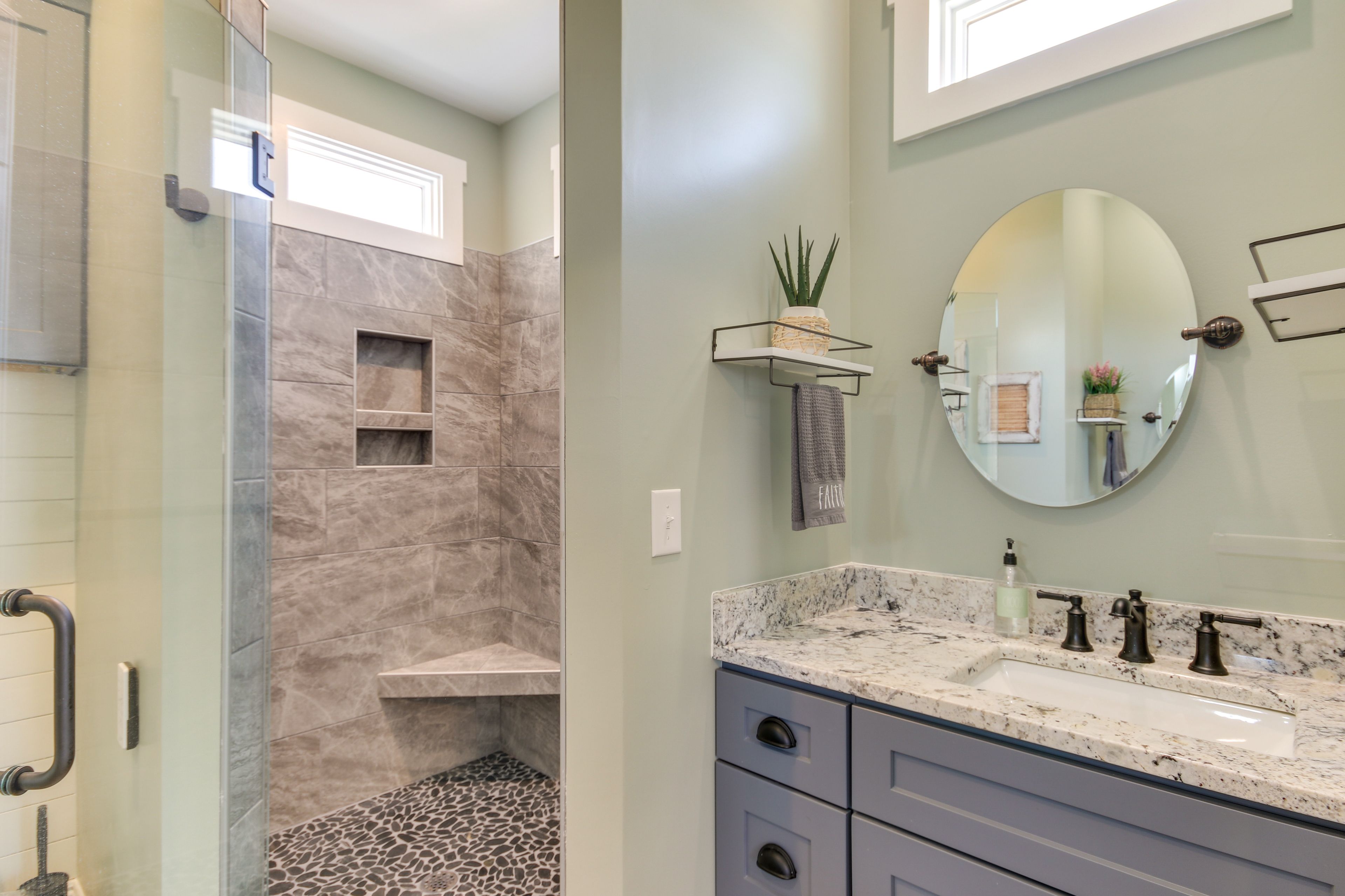 En-Suite Bathroom