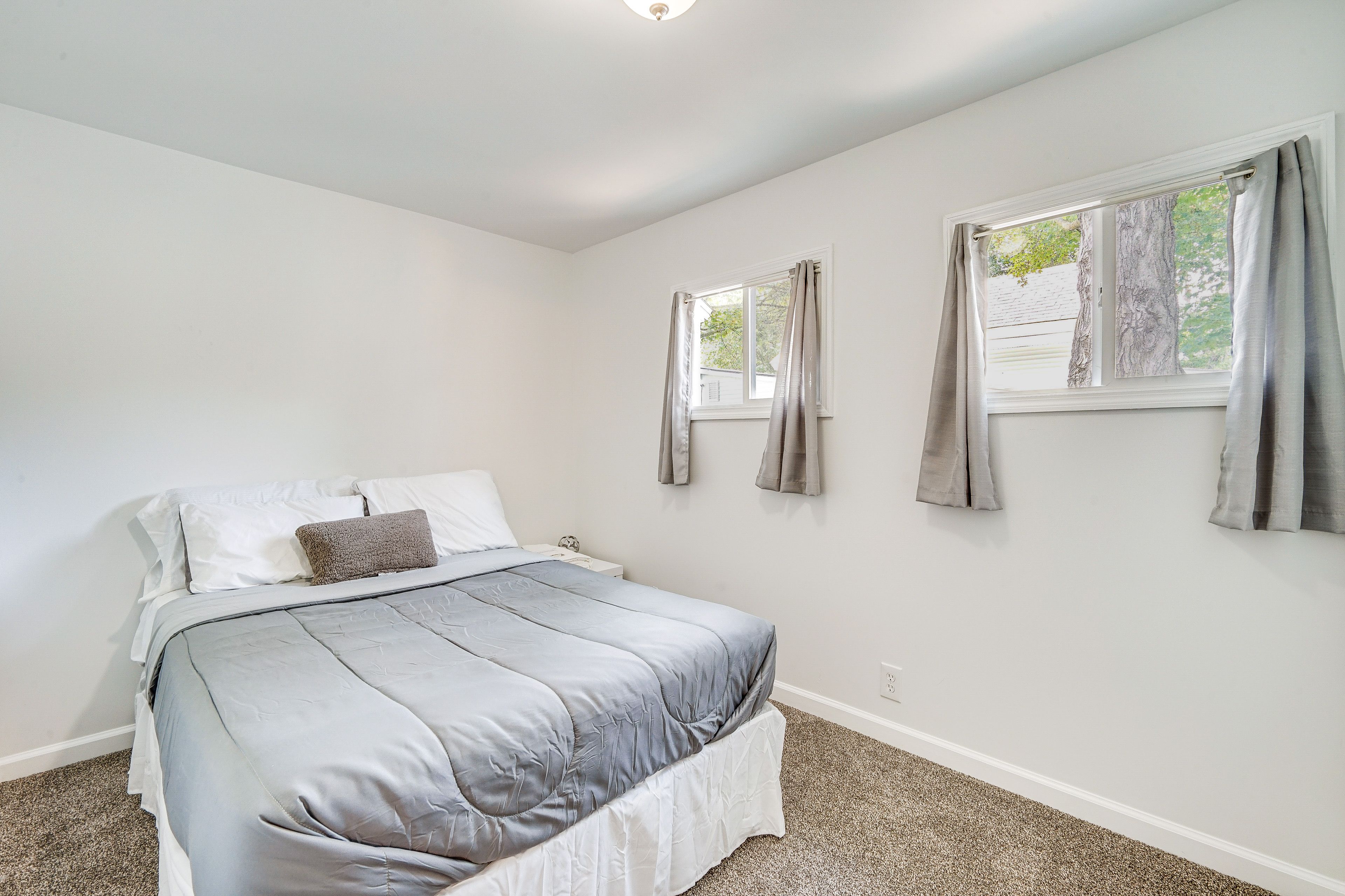 Bedroom 2 | Full Bed
