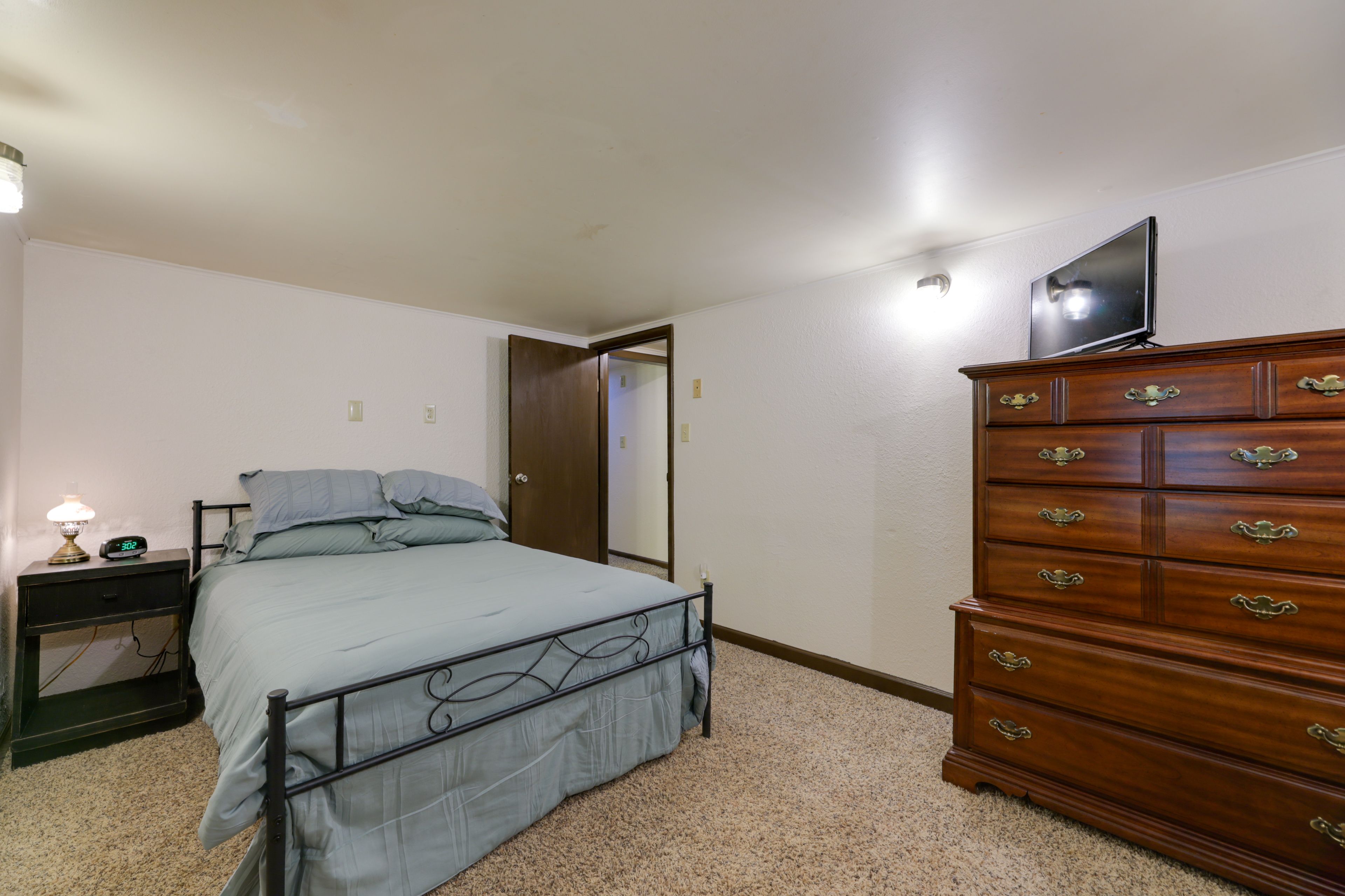 Bedroom 1 | Queen Bed | Smart TV | Access to Patio