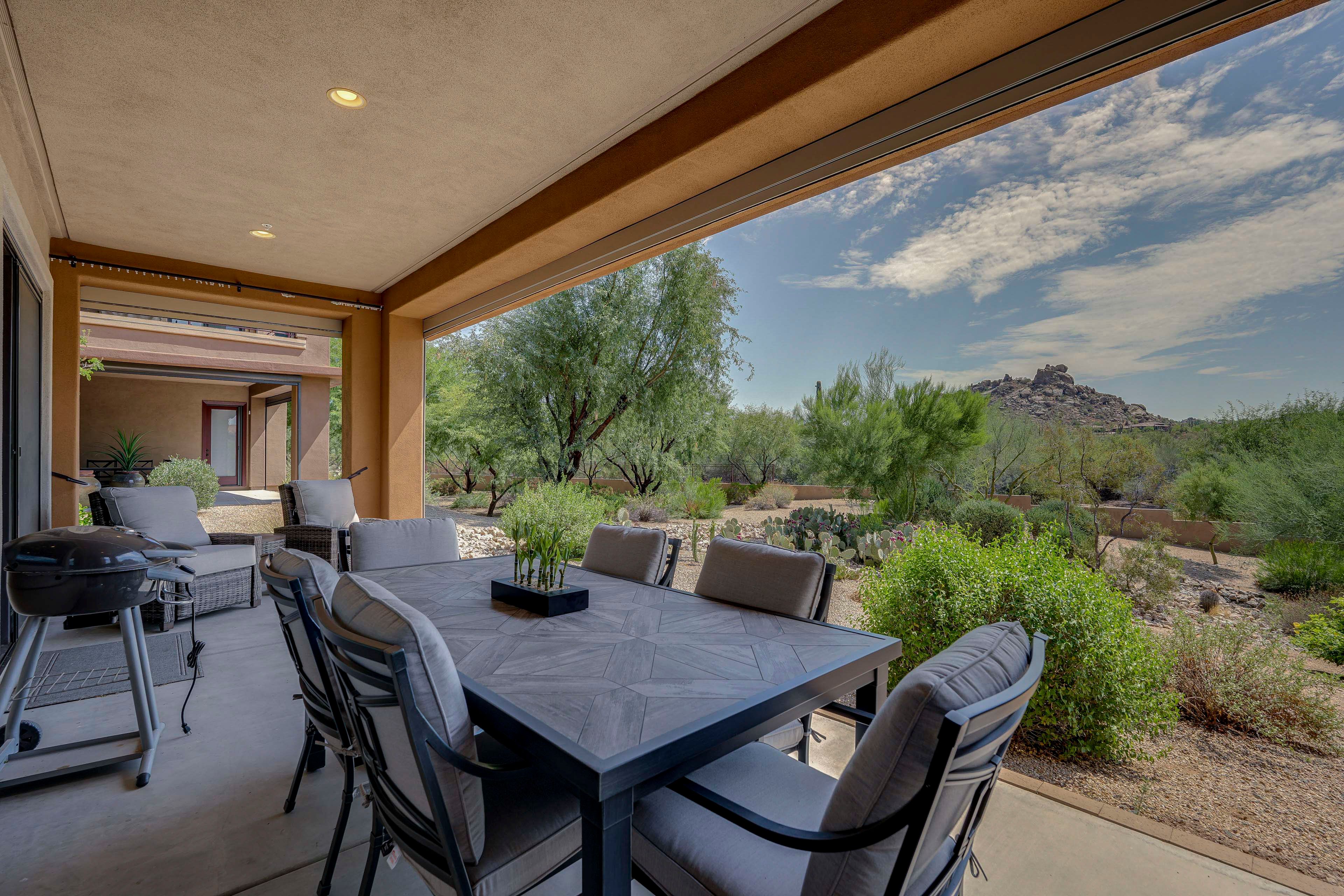 Covered Patio | Outdoor Dining Area | Mountain Views | Grill