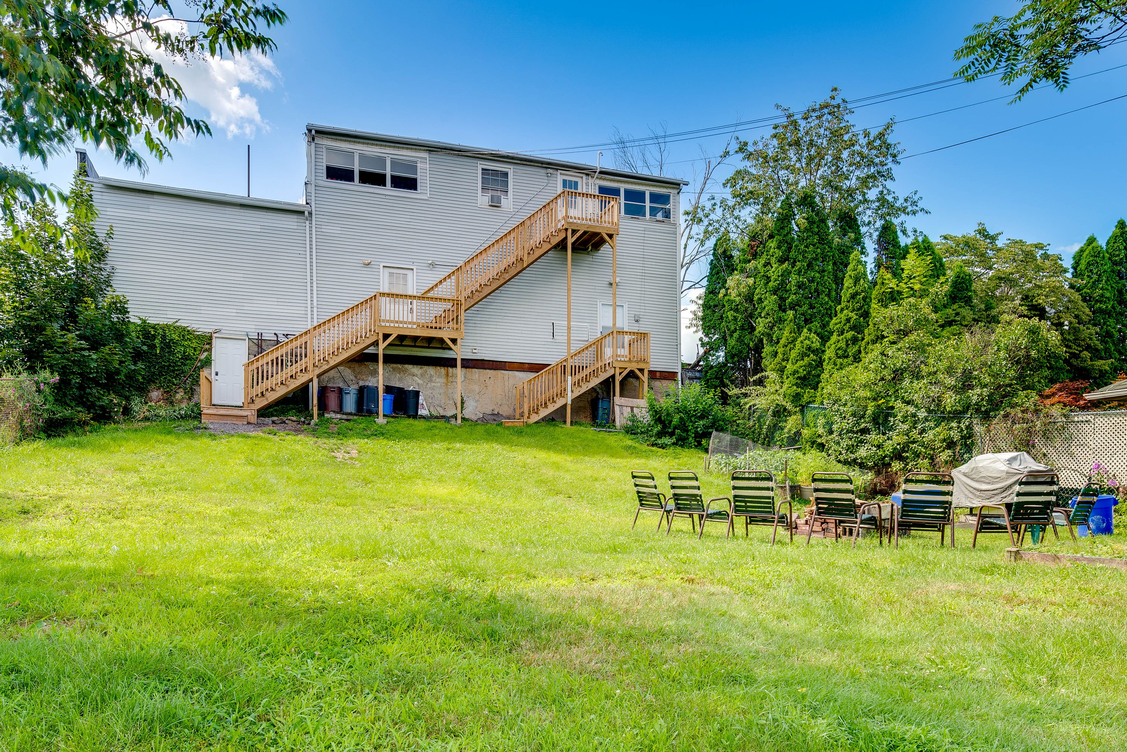 Scranton Vacation Rental | Studio | 1BA | 600 Sq Ft | Stairs Required