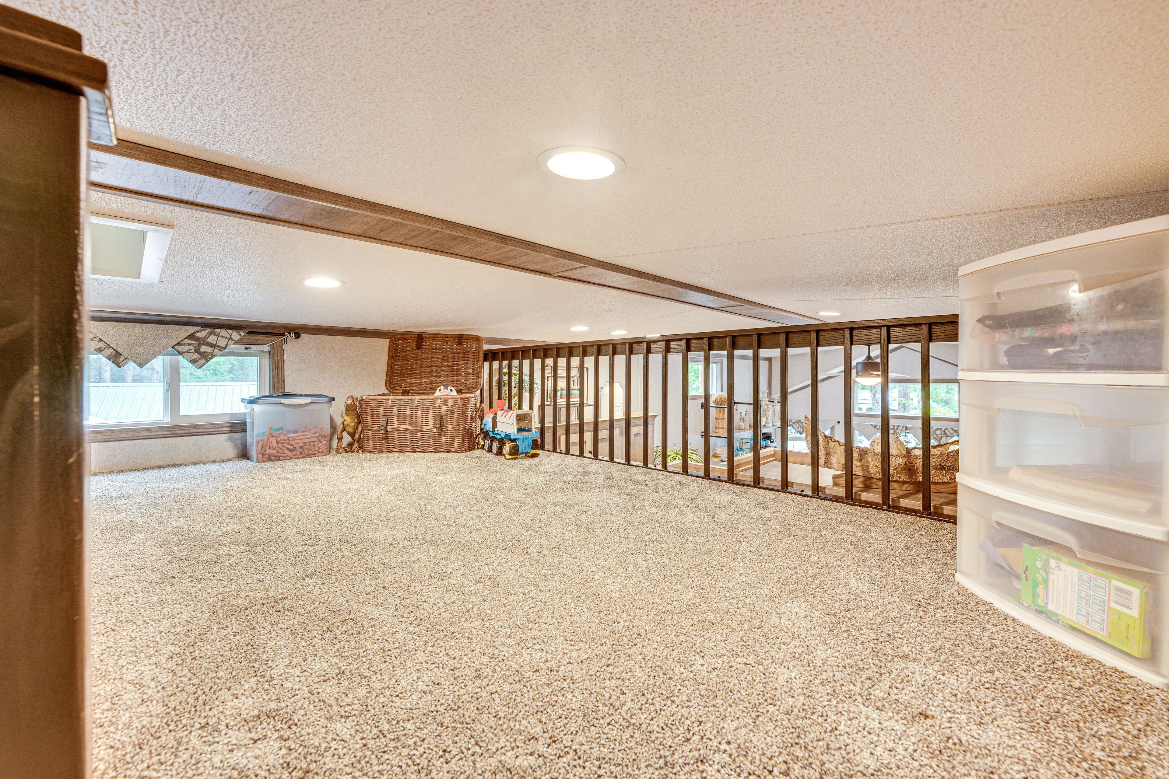 Upper Landing | 2nd Floor