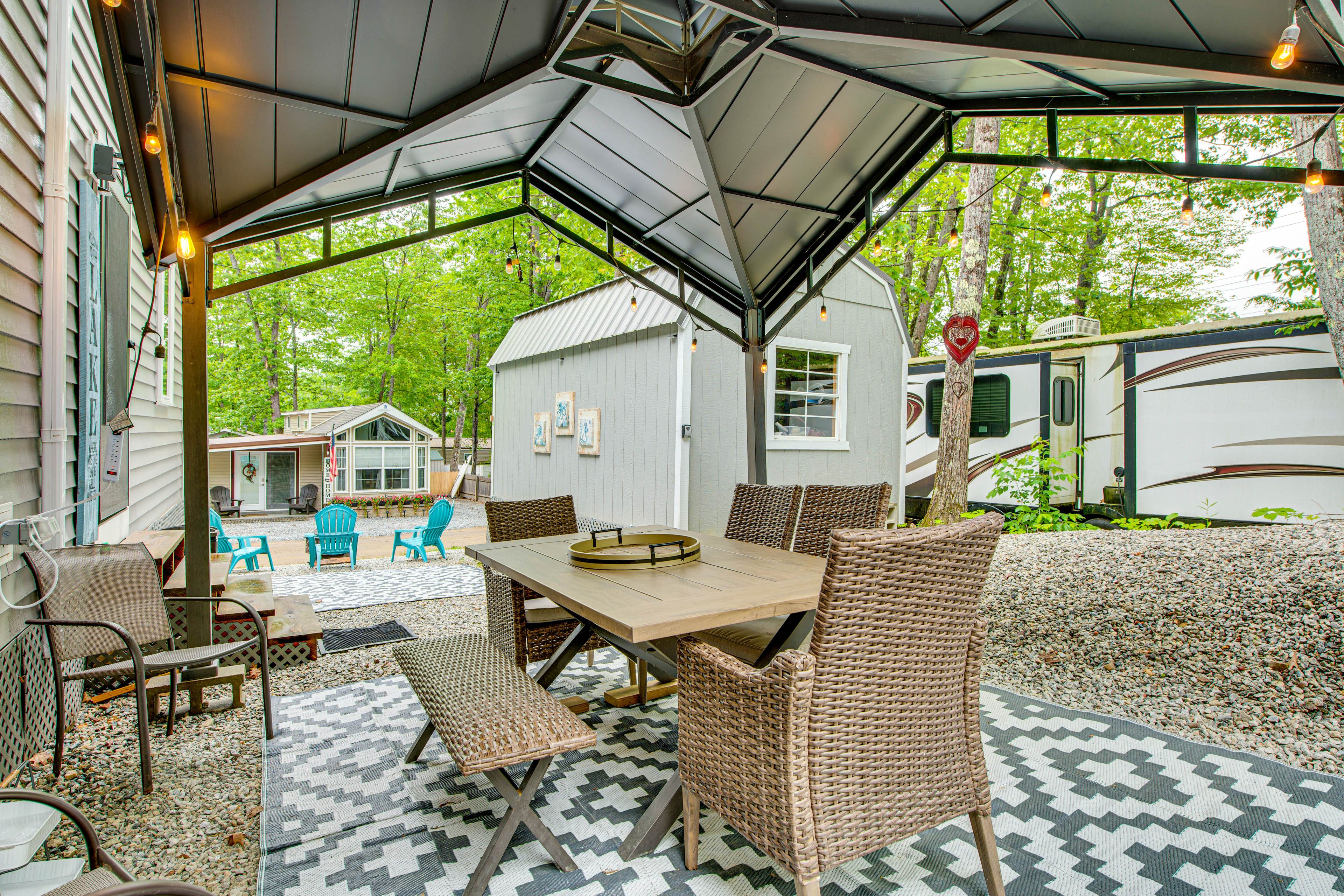Fire Pit | 3-Story Cabin