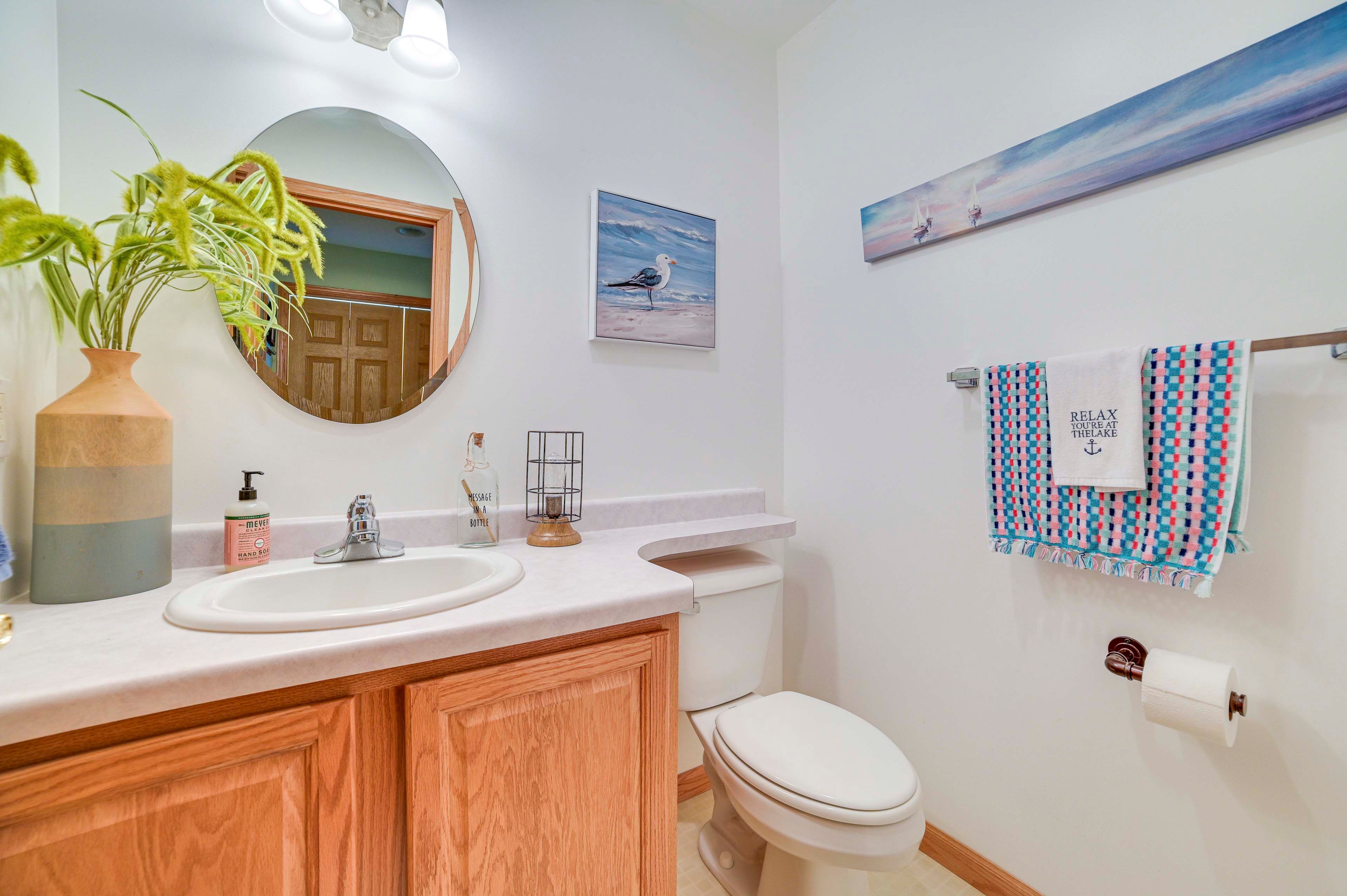 Half Bathroom | 1st Floor