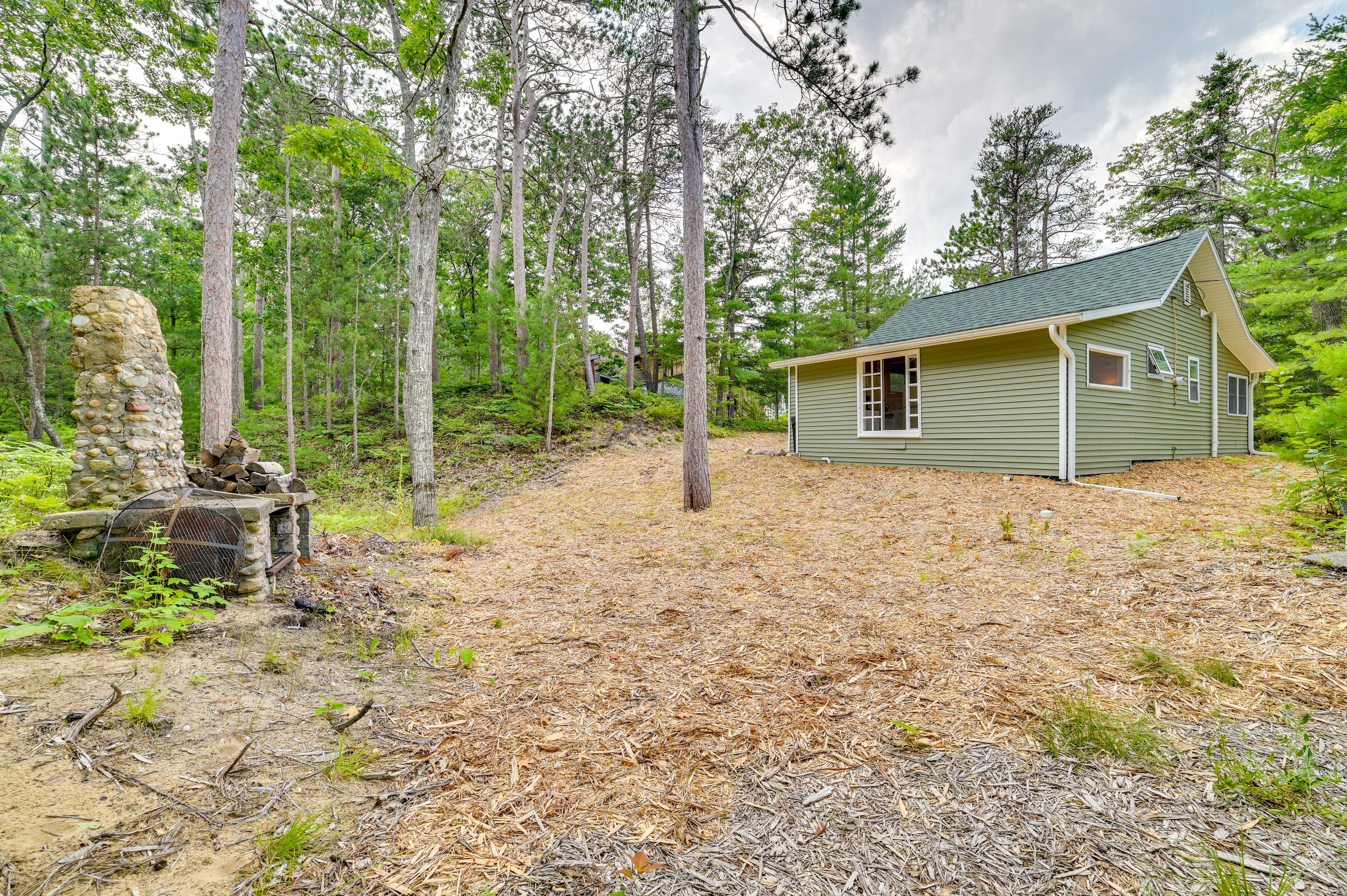 Yard | Fire Place