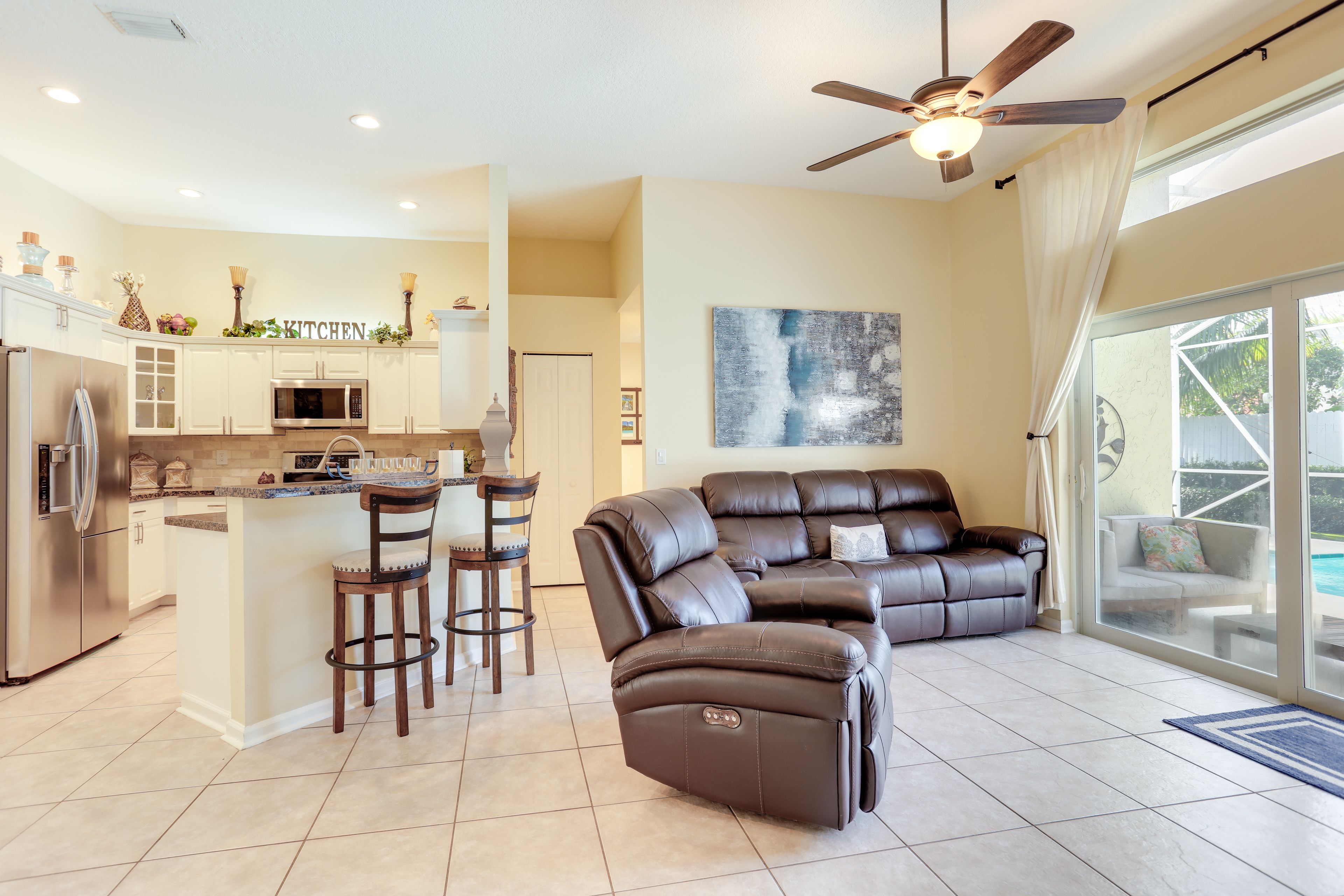 Living Room 2 | Smart TV
