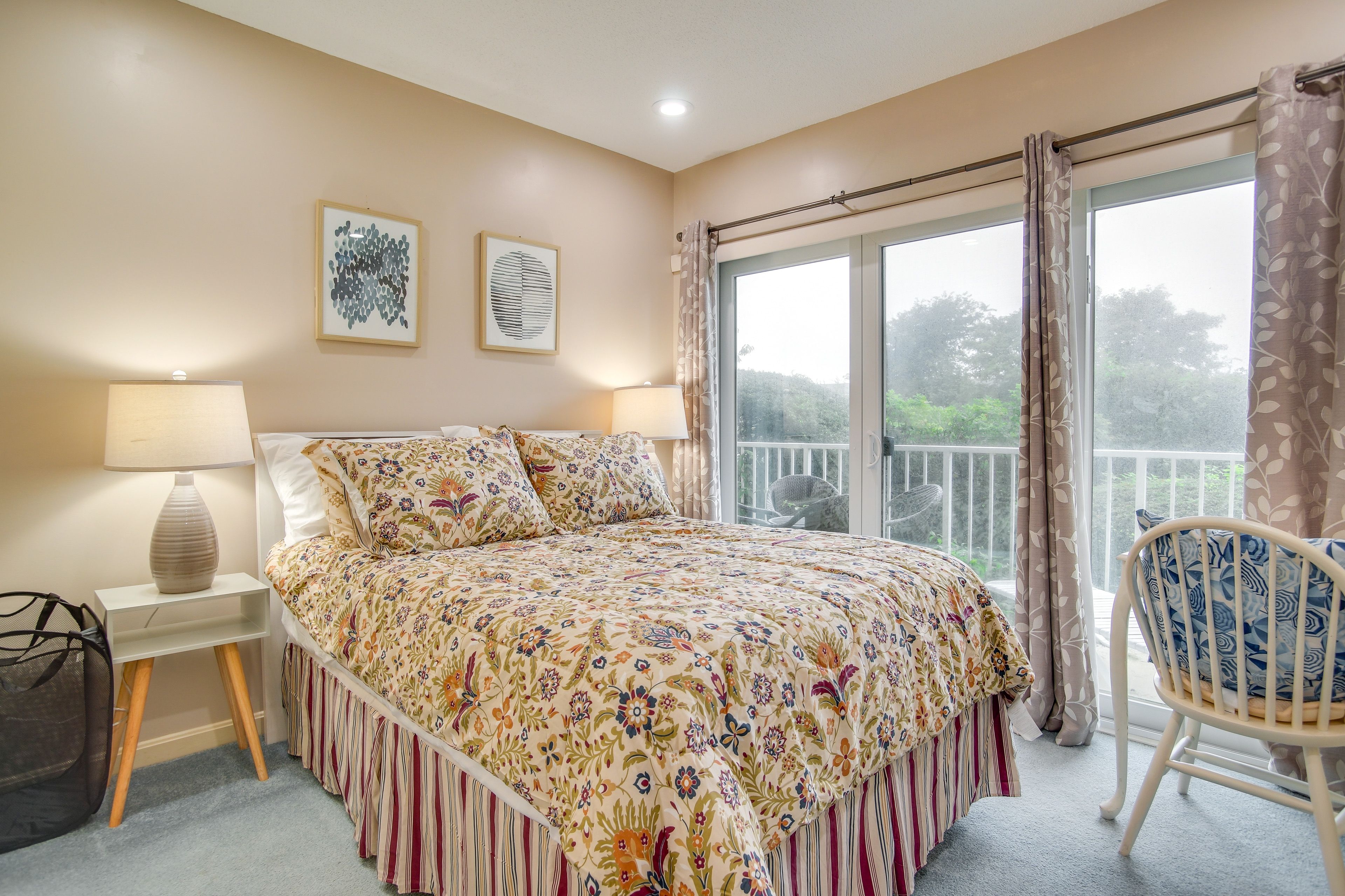 Bedroom 1 | King Bed