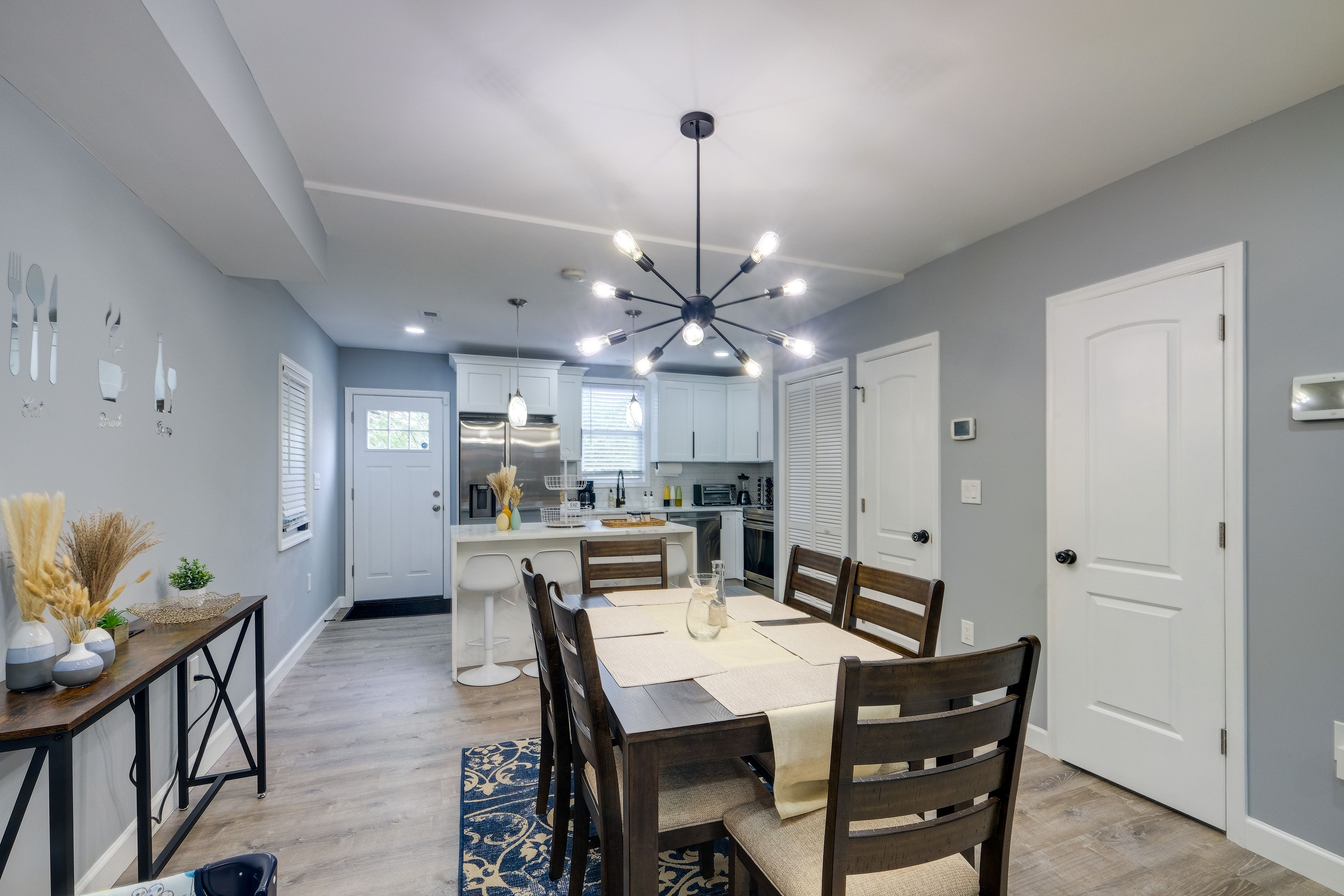 Dining Room | Additional Sleeping | Pack 'n Play