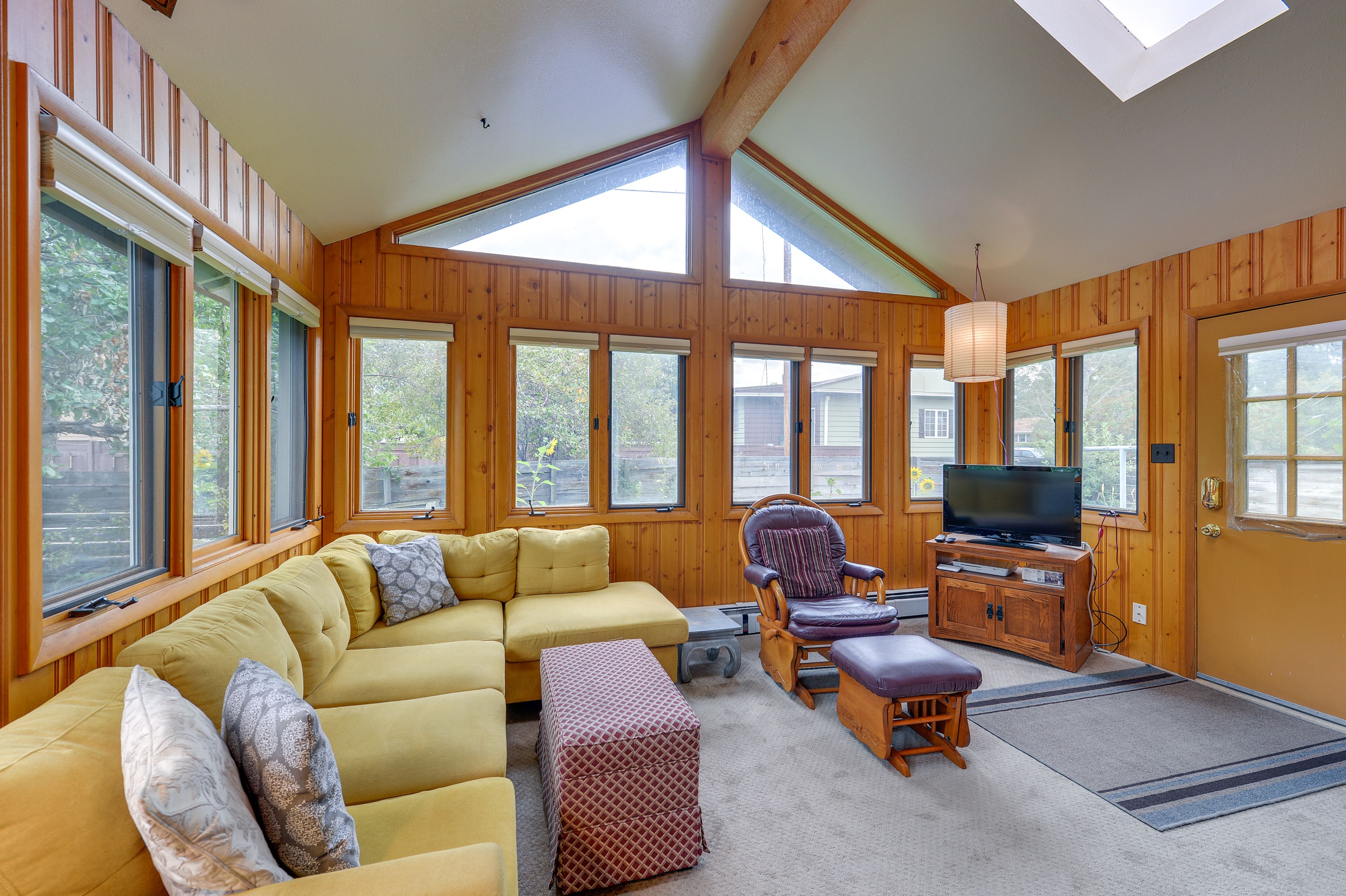 Living Room | 2-Story Apartment