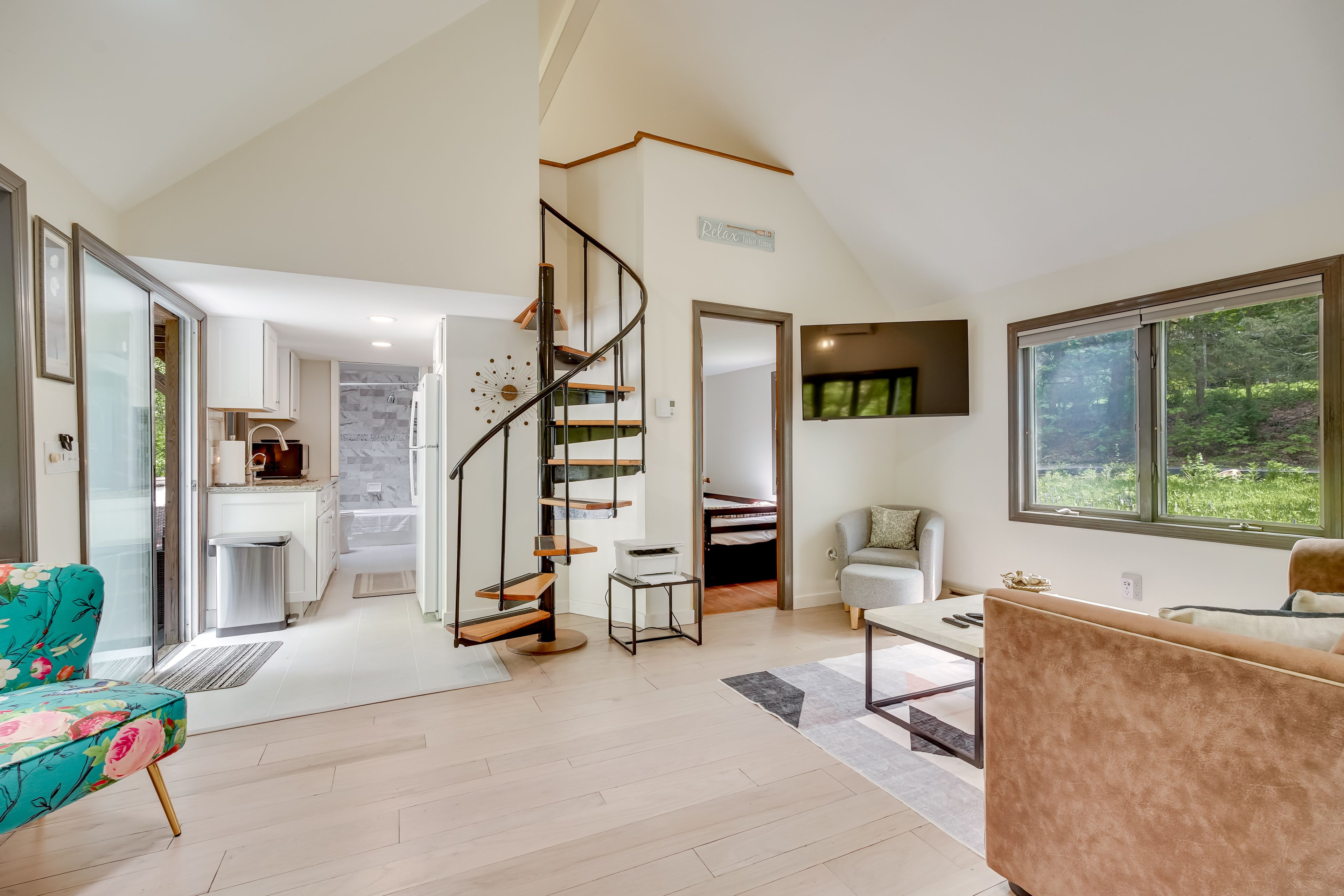 Living Room | Split A/C & Heat | Smart TV