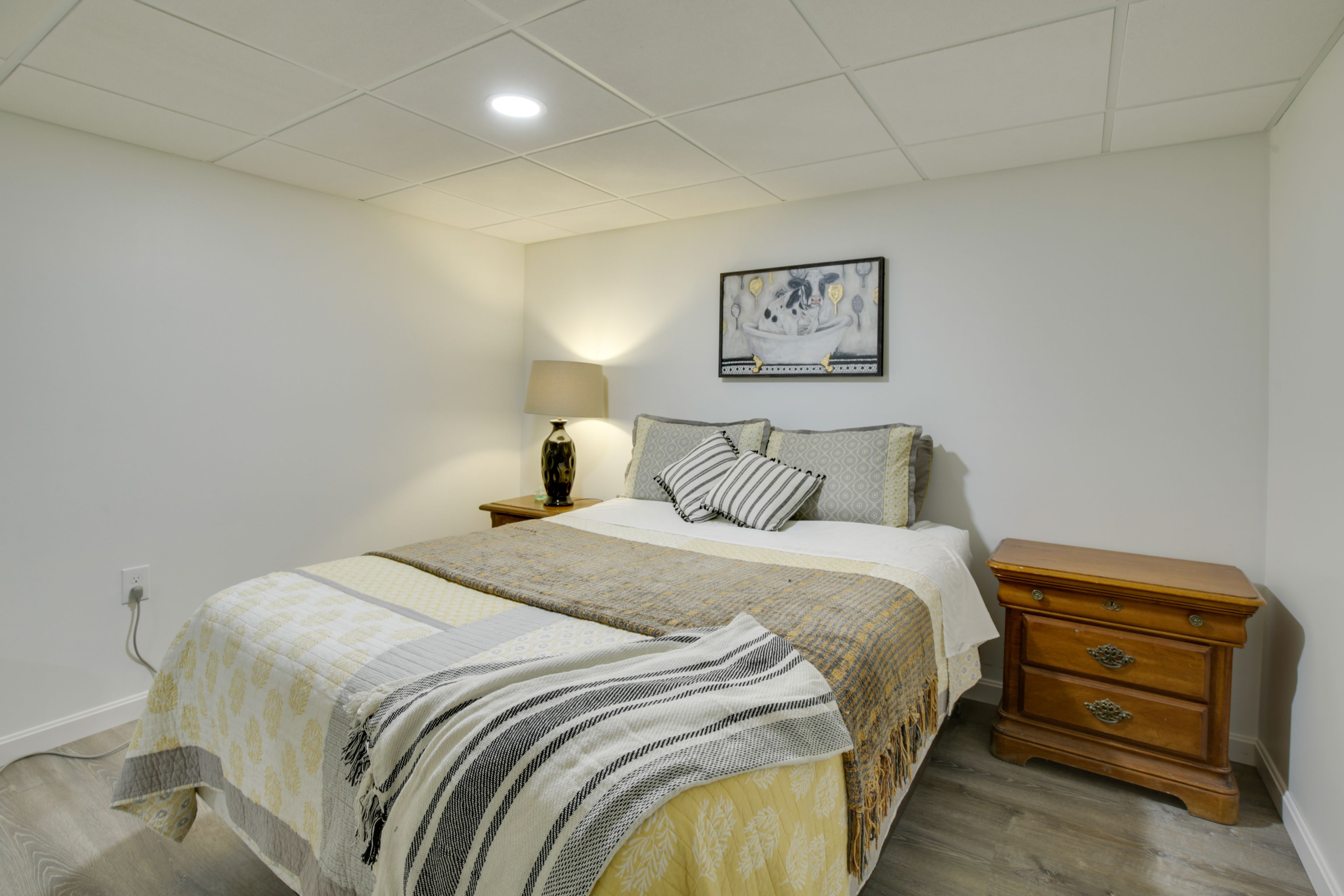 Bedroom 3 | Queen Bed | Ground Floor