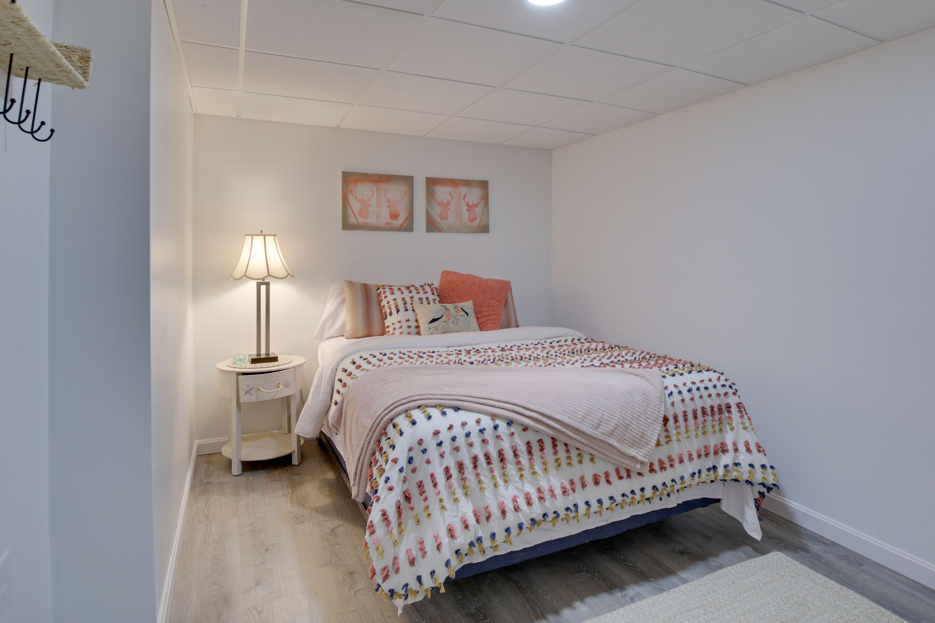 Bedroom 5 | Queen Bed | Ground Floor