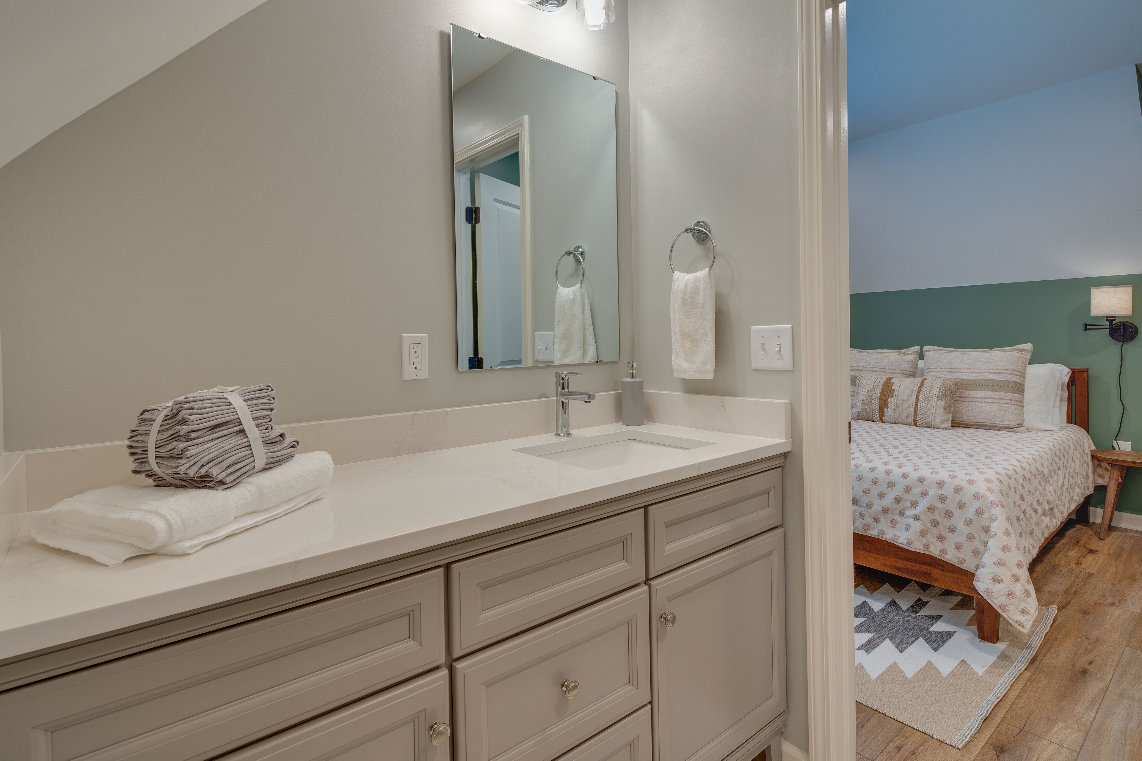 Full Bathroom | Towels Provided | Complimentary Toiletries | Hair Dryers