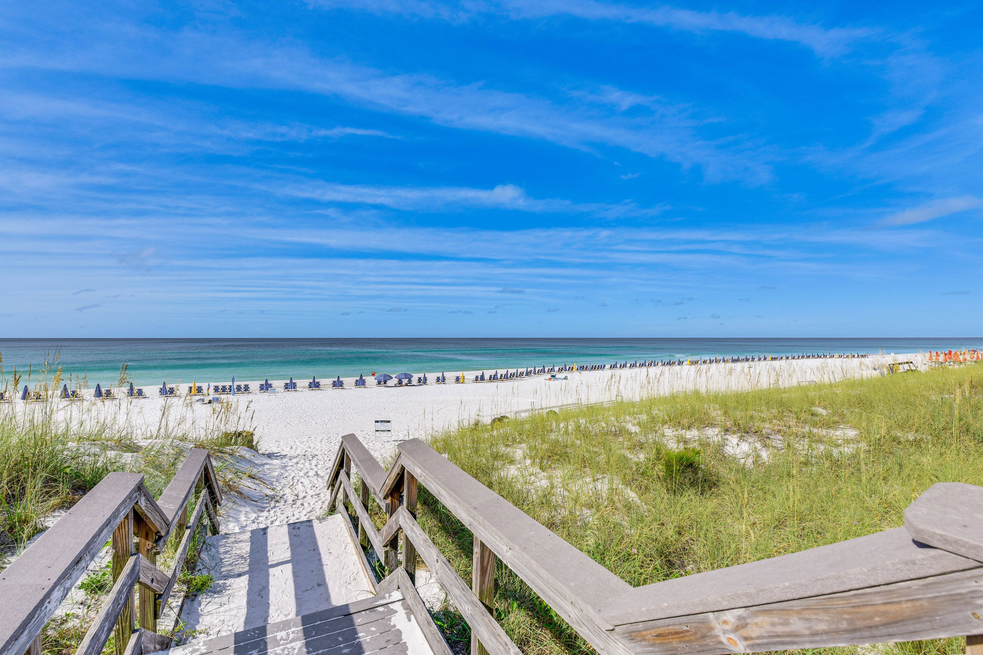 Community Amenities | Private Beach Access & Parking (0.4 Miles Away)