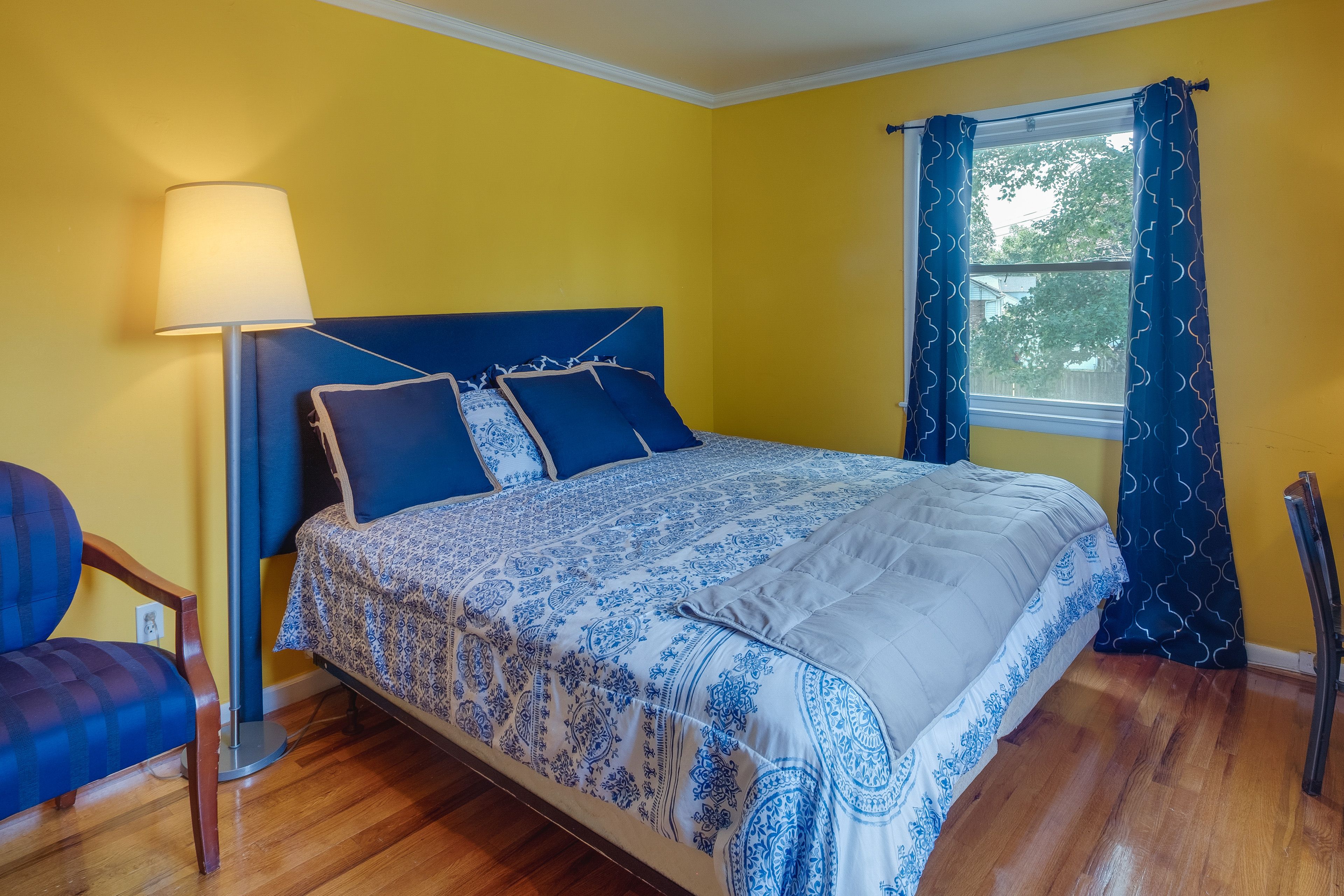 Bedroom 5 | Queen Bed | Laptop Friendly | Walk-In Closet