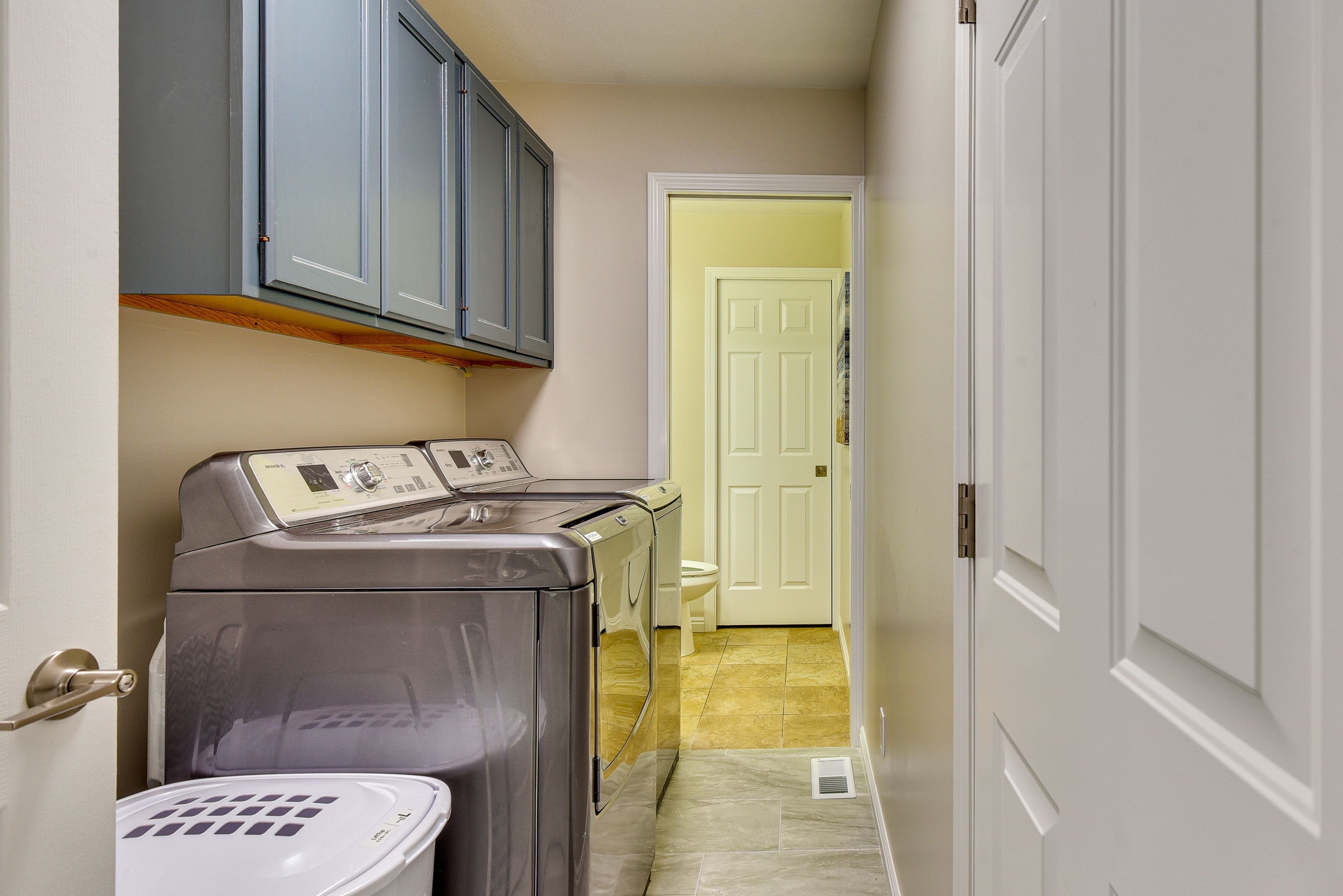 Washer & Dryer