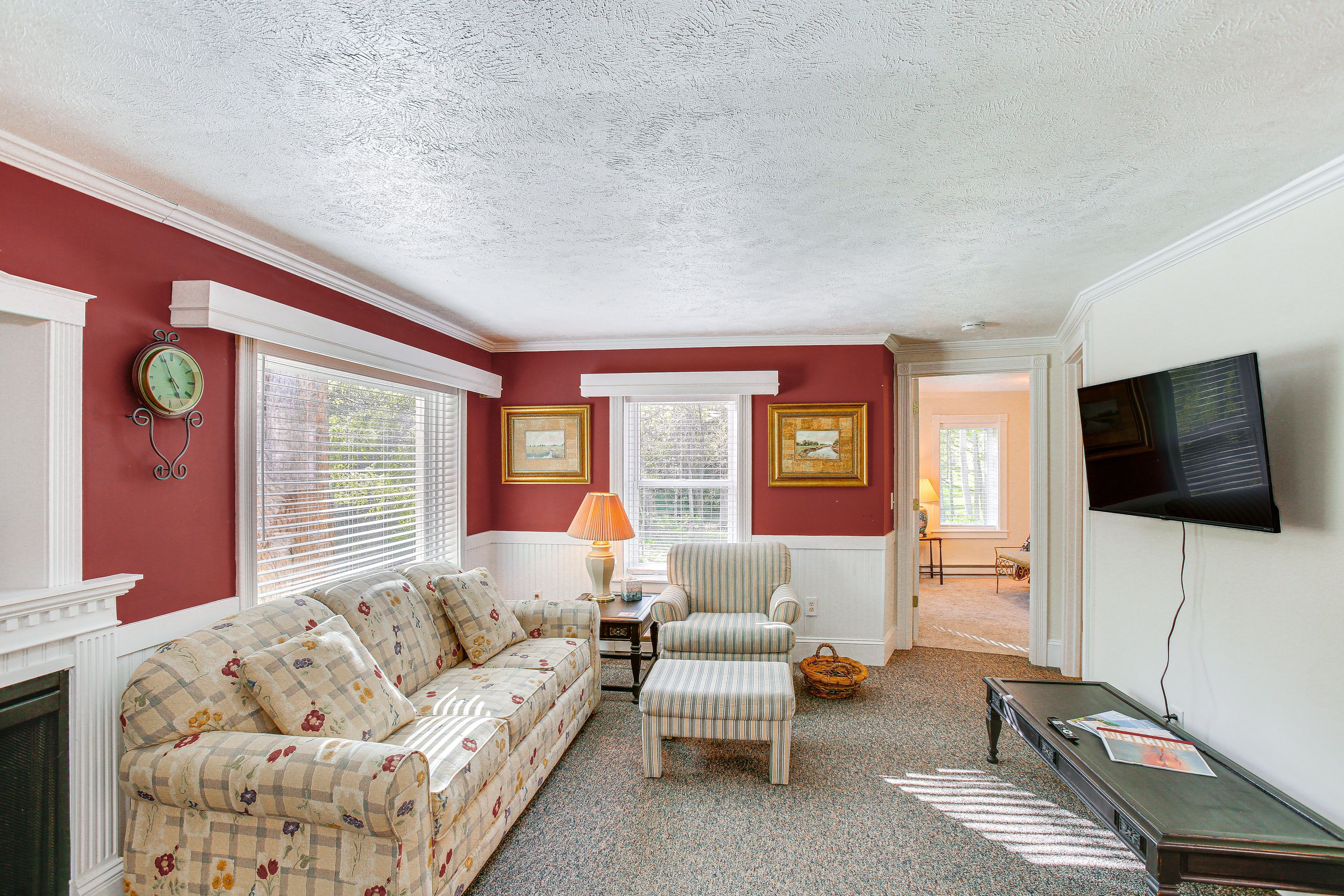 Living Room | Electric Fireplace