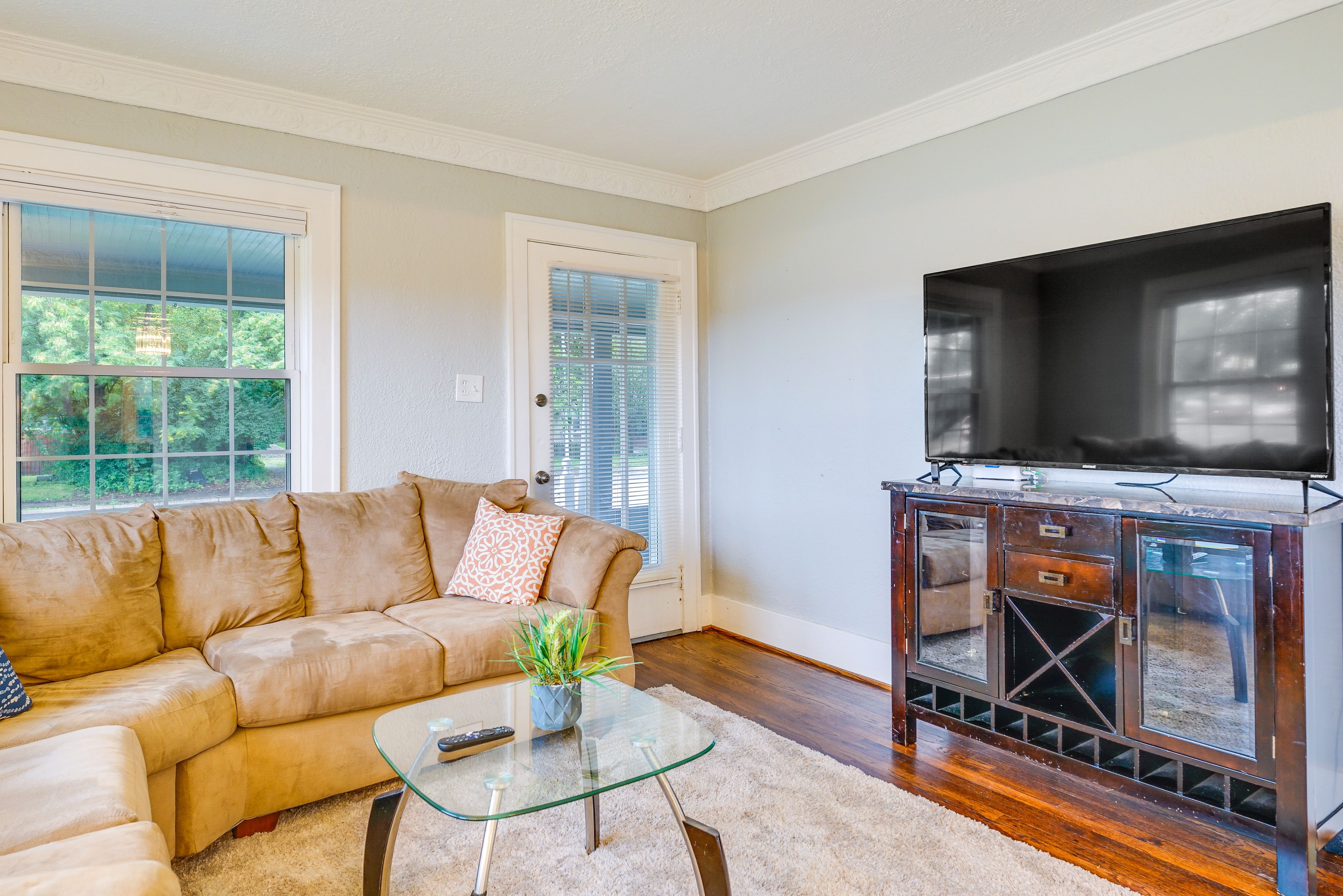 Living Room | Smart TV | Full Sleeper Sofa