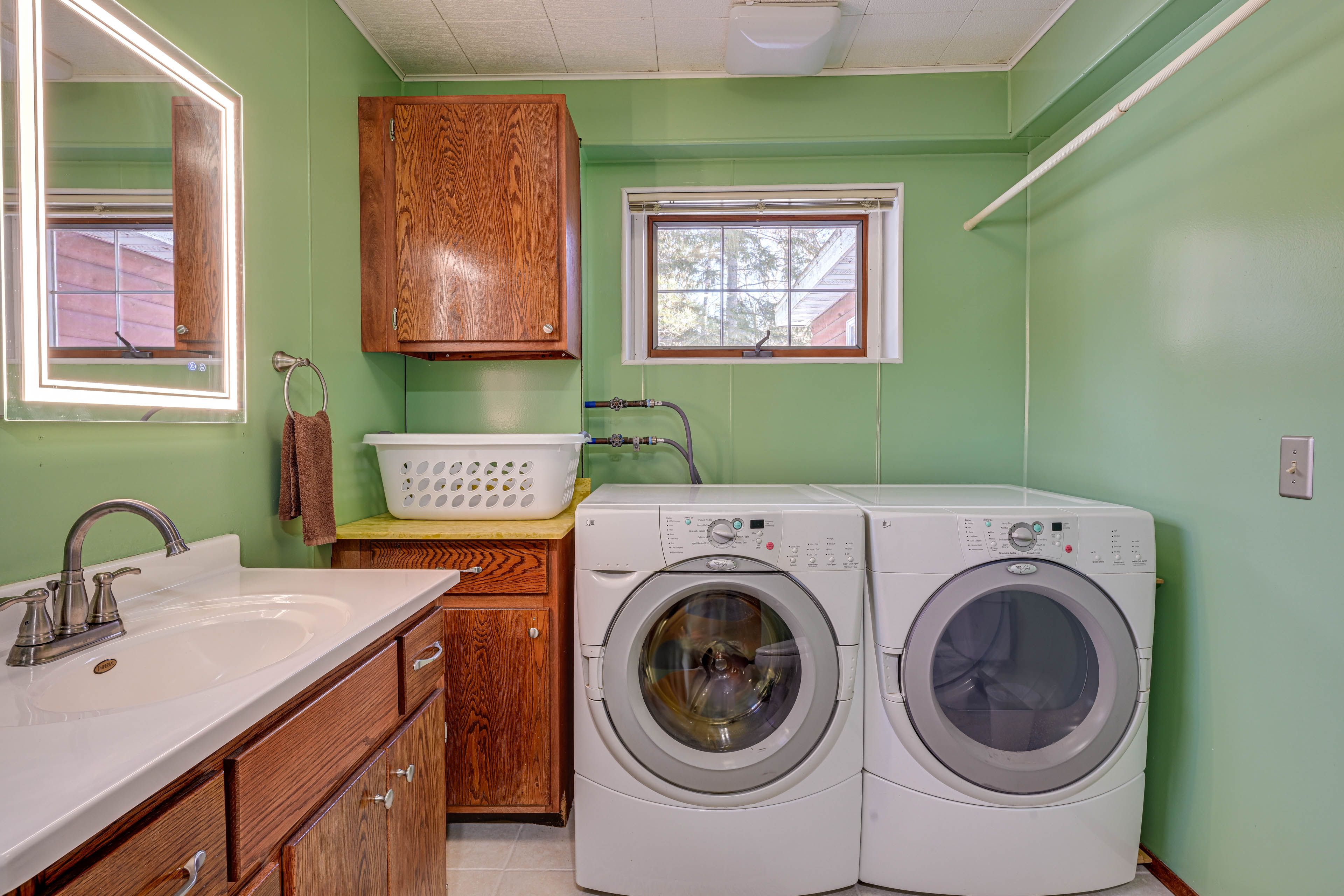 Washer & Dryer
