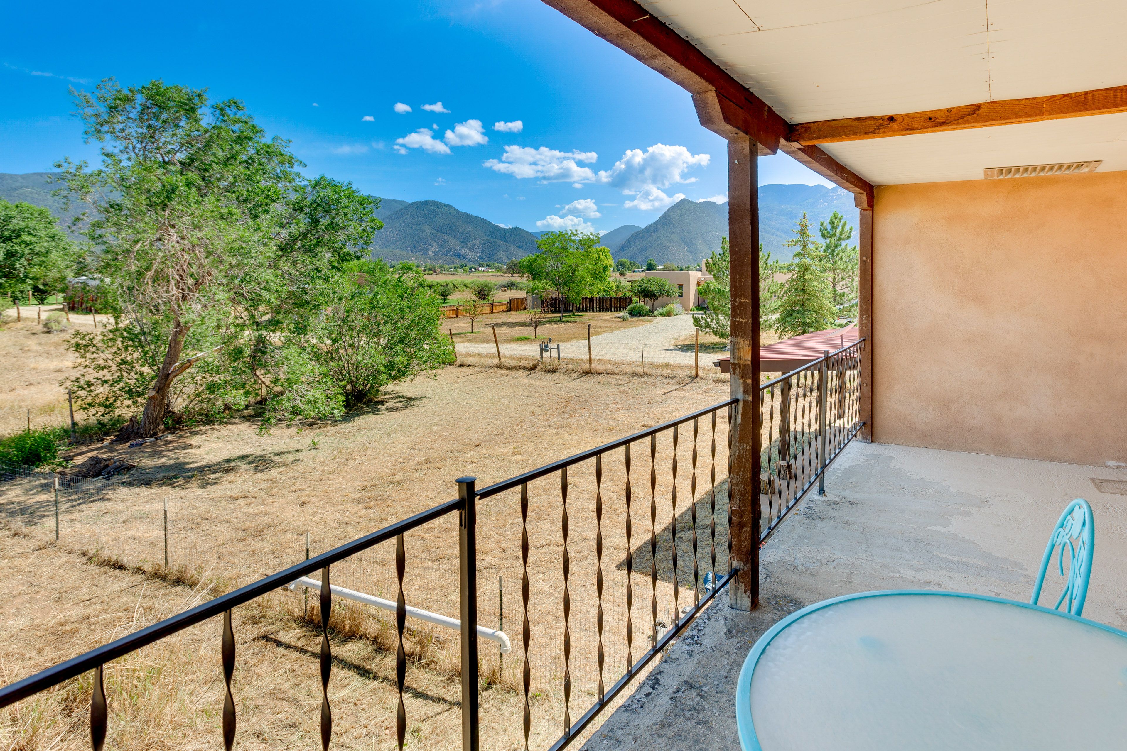 Valdez Vacation Rental | 4BR | 2BA | 2,100 Sq Ft | Stairs Required
