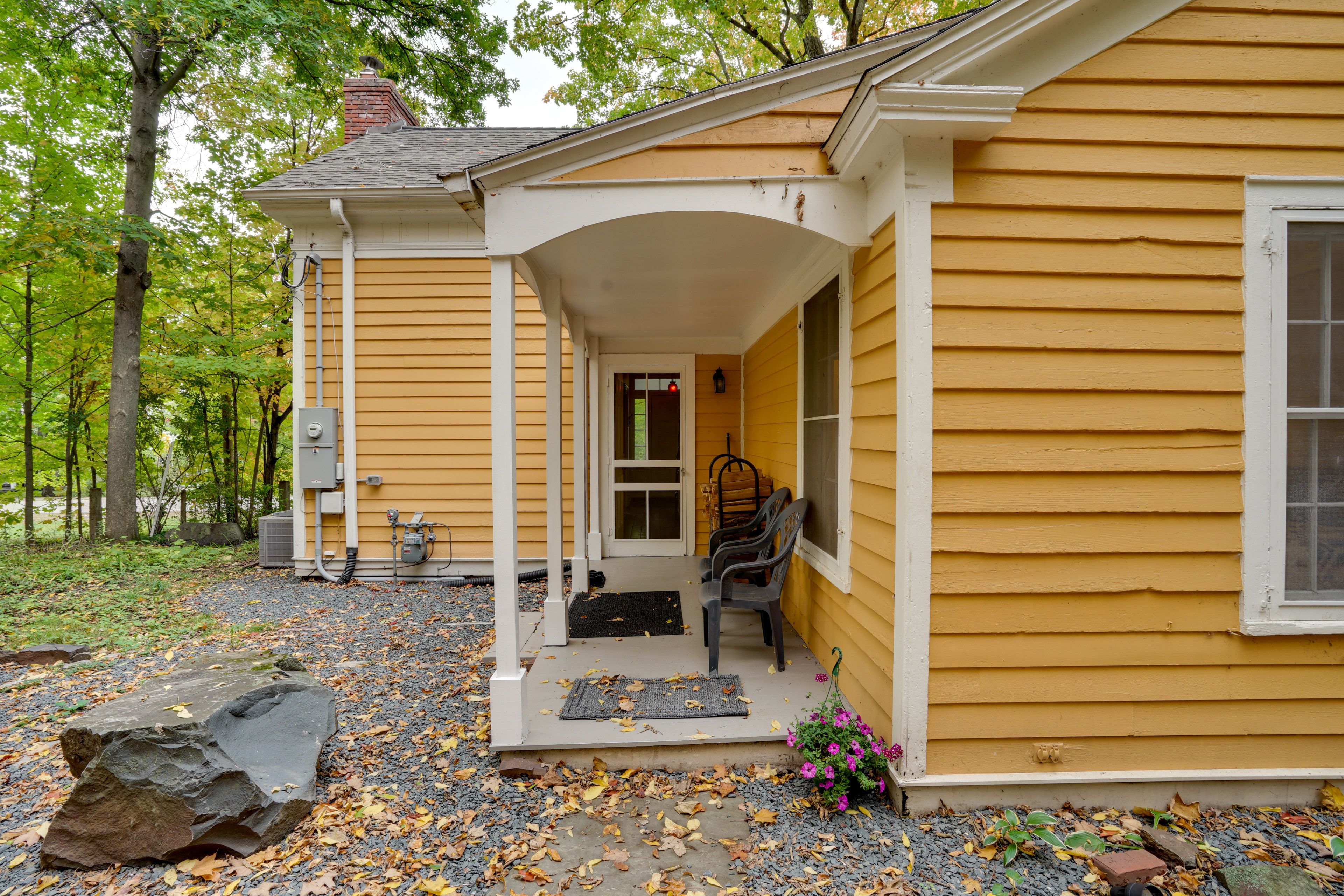 Private Backyard Area | Fire Pit w/ Seating