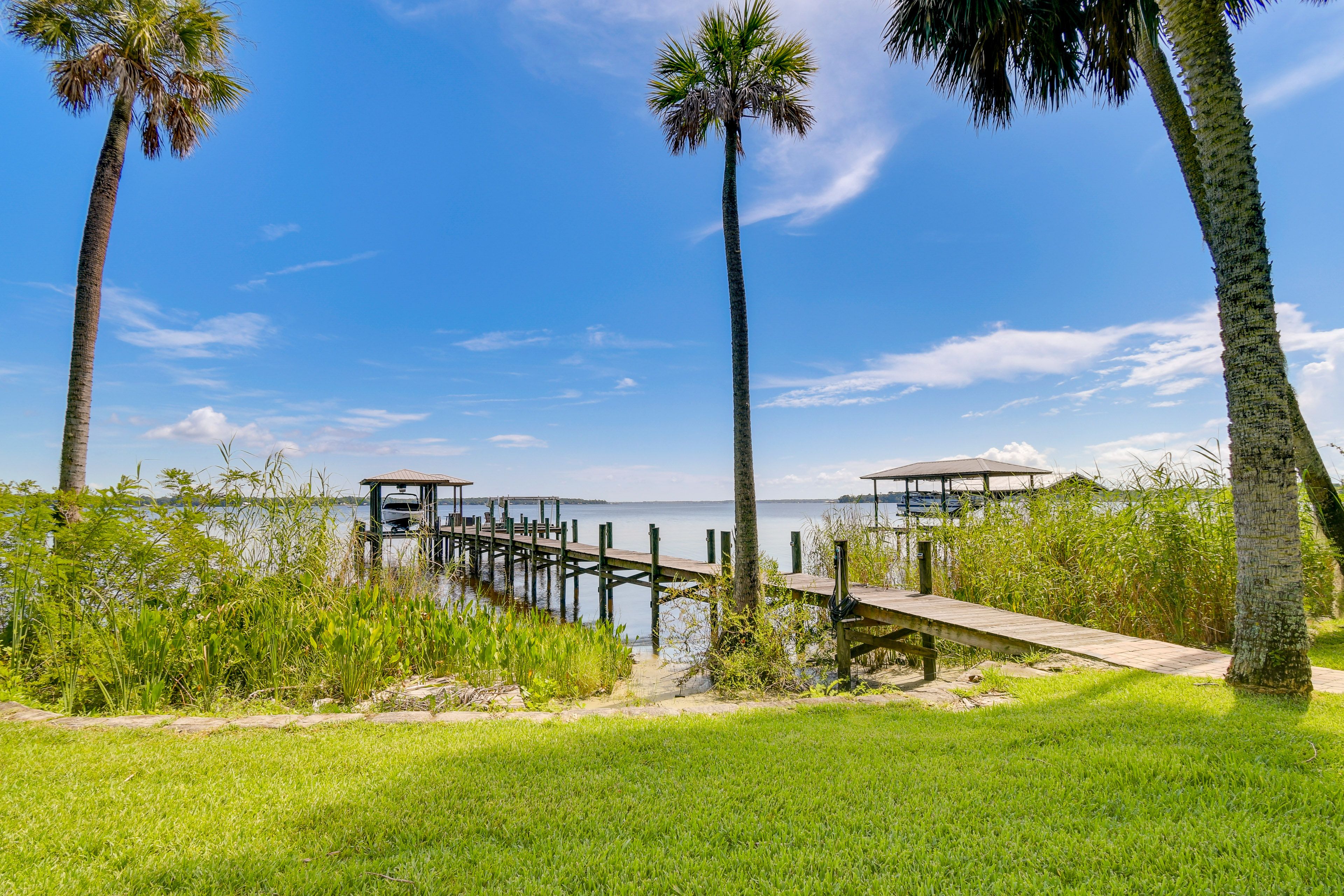 Boat Dock w/ Lift | St Johns River Access