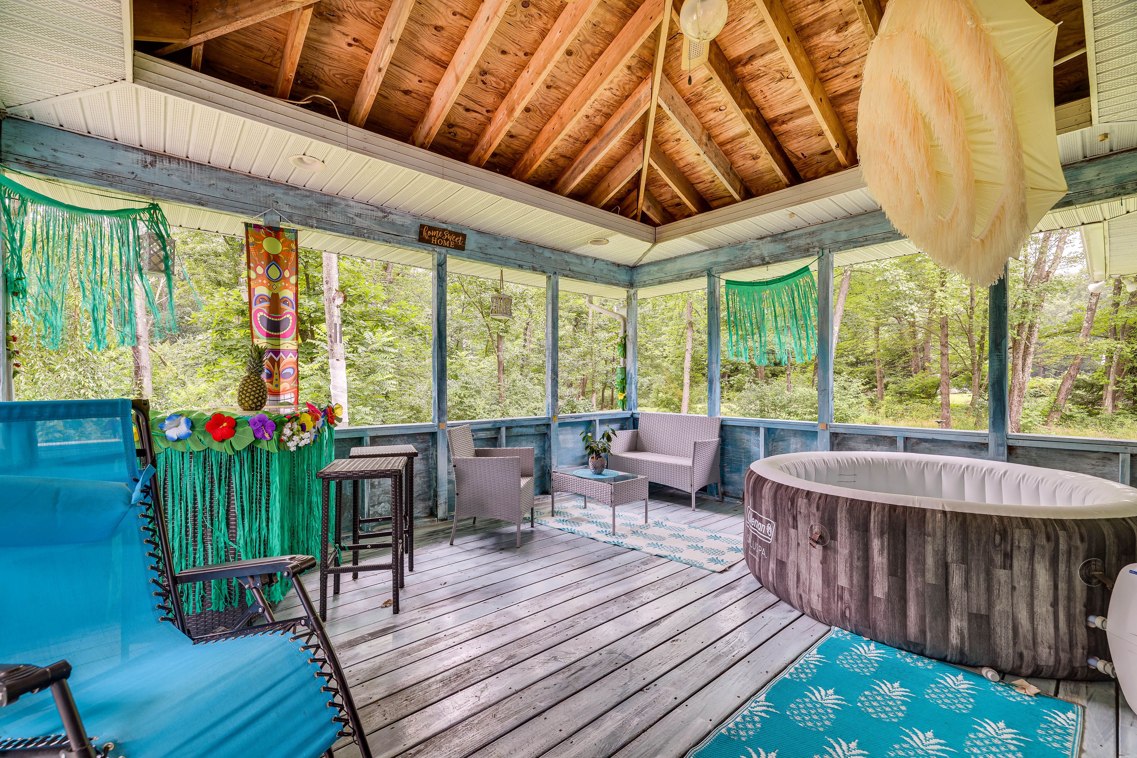 Stroudsburg Vacation Rental | 3BR | 2BA | 1,700 Sq Ft | 3 Steps to Enter