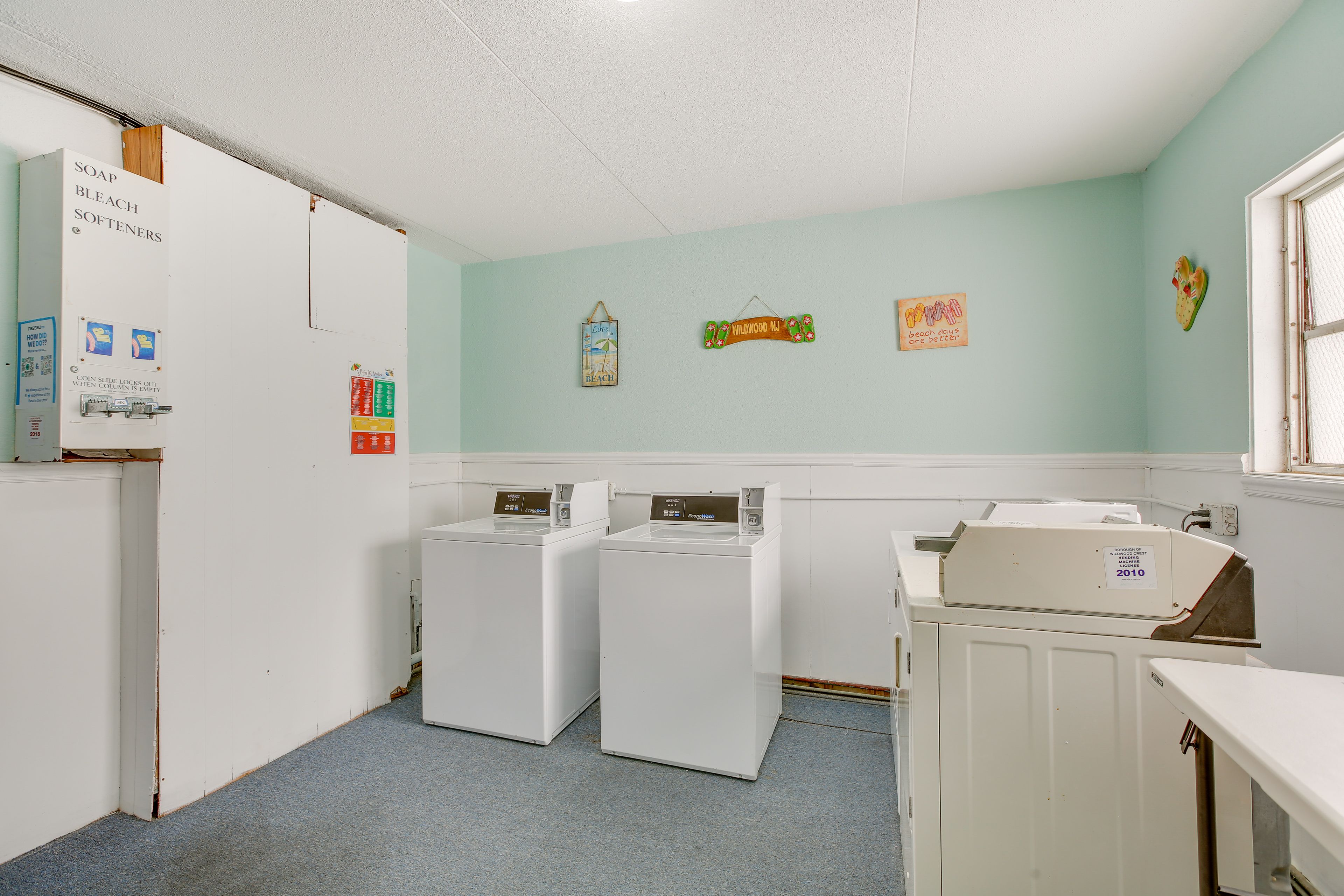 Community Amenities | Coin Laundry