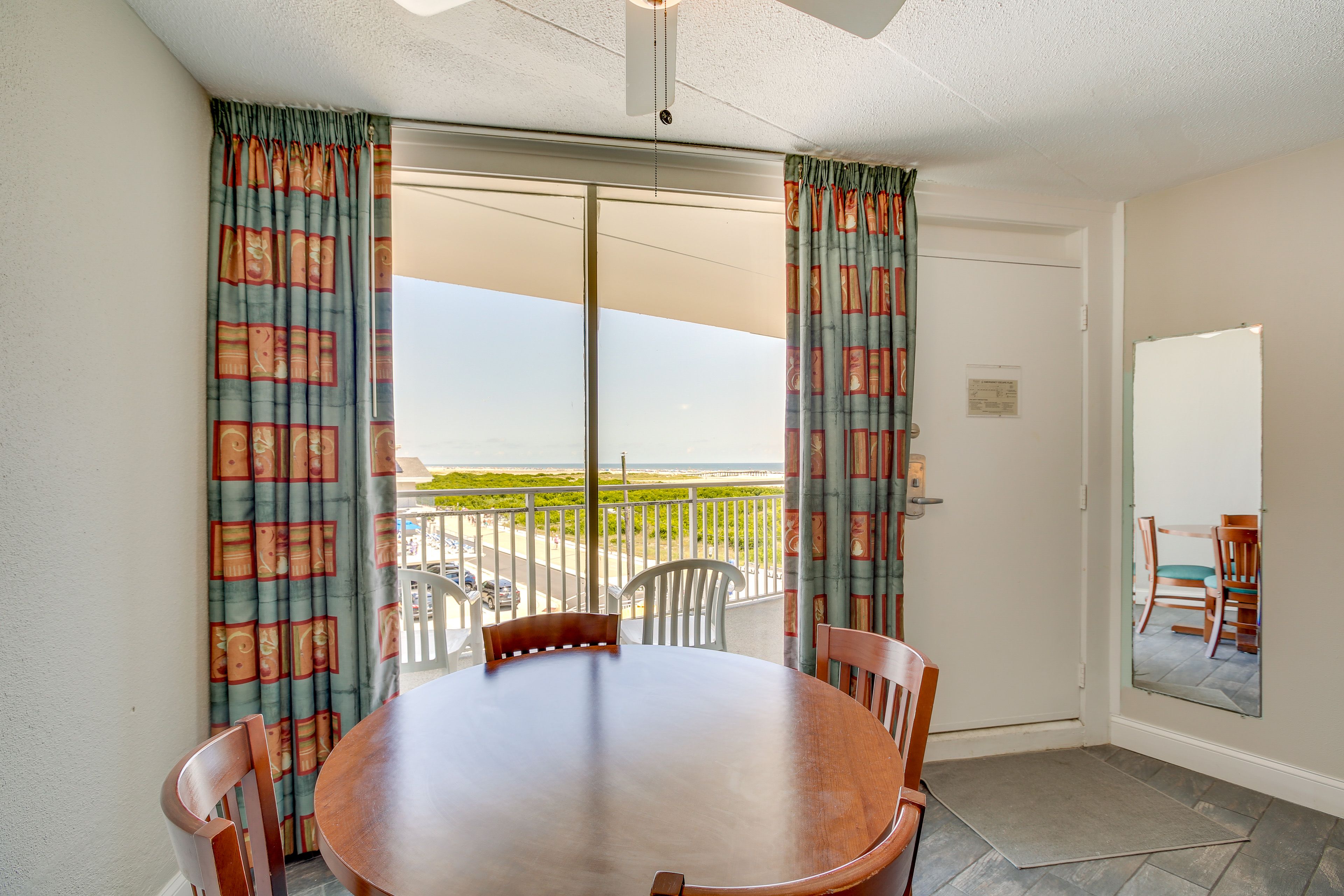Dining Area | Dishware/Flatware | Trash Bags/Paper Towels