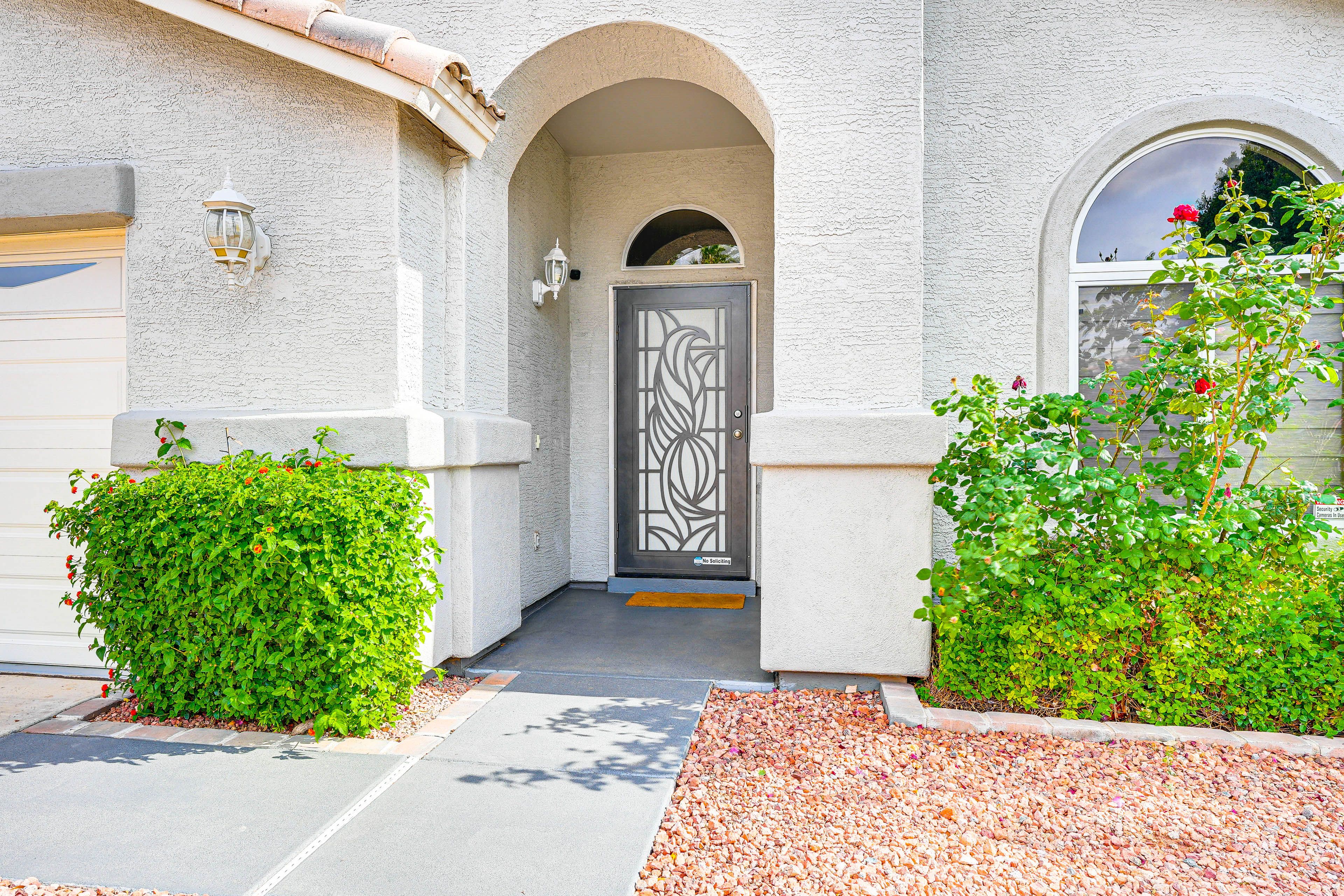 Home Exterior | Front Entry