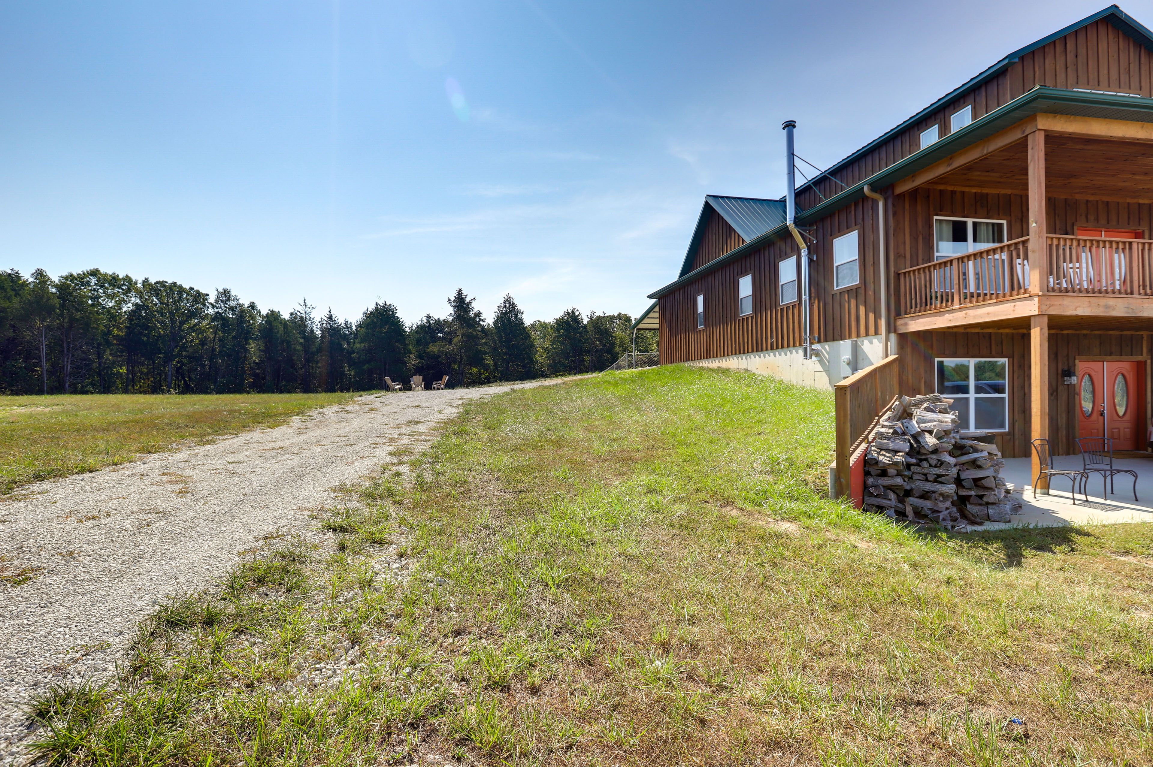 Property Exterior | 3 Exterior Security Cameras (Facing Out)