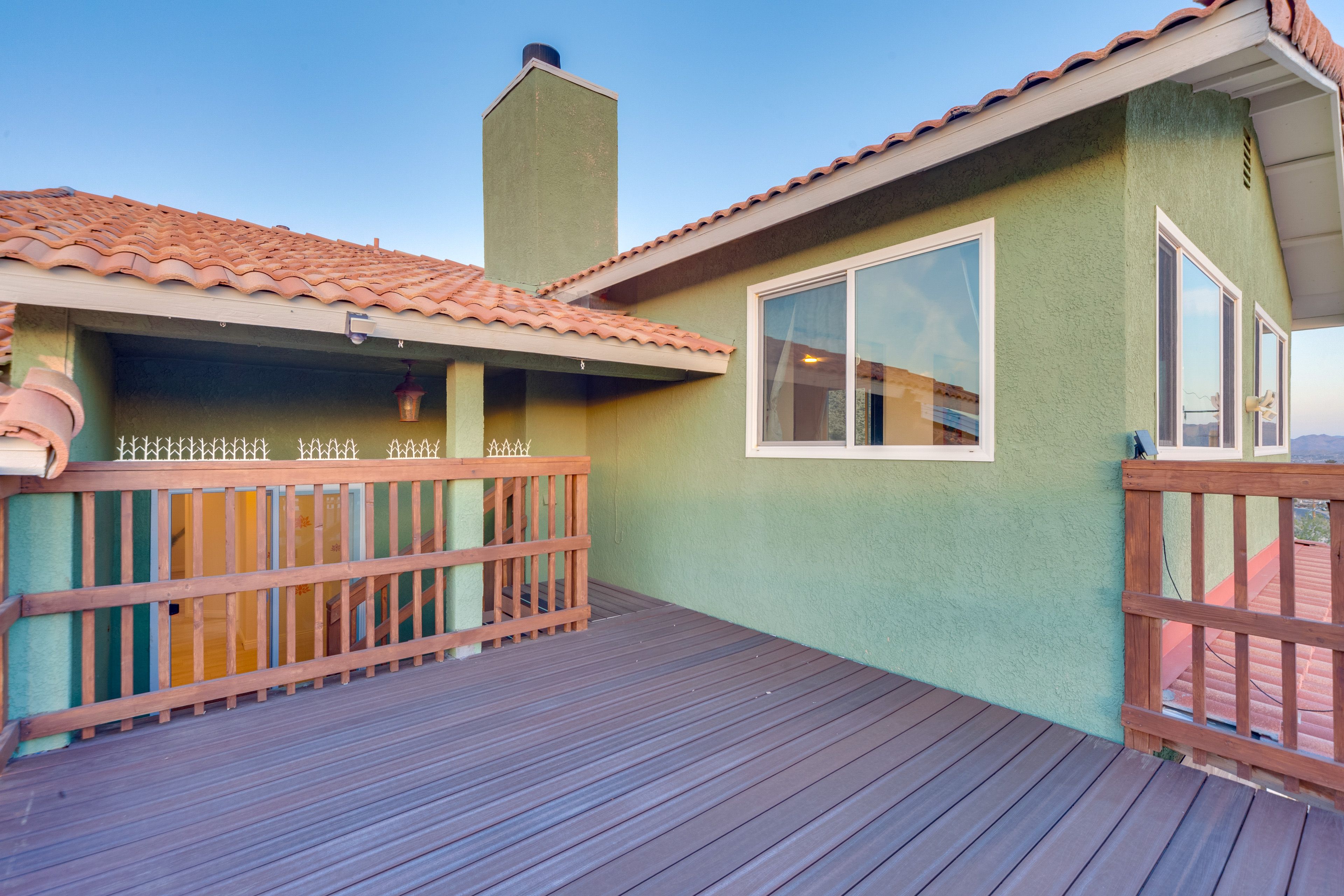 Home Exterior | Deck