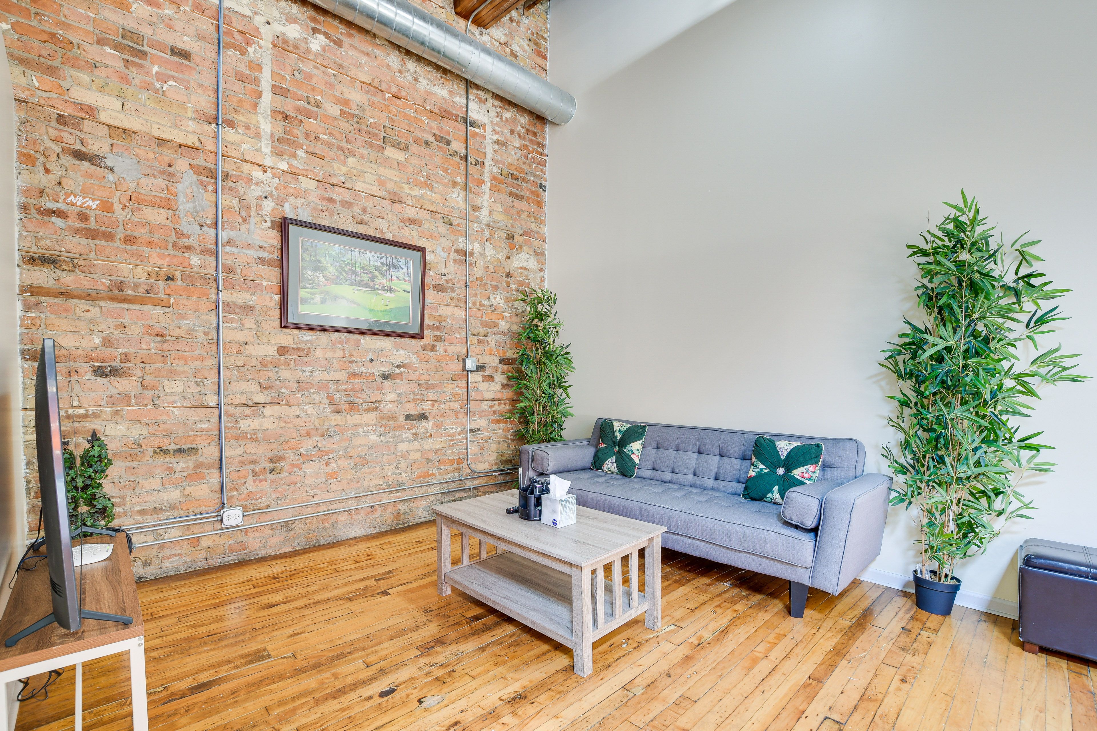 Living Room | Smart TV