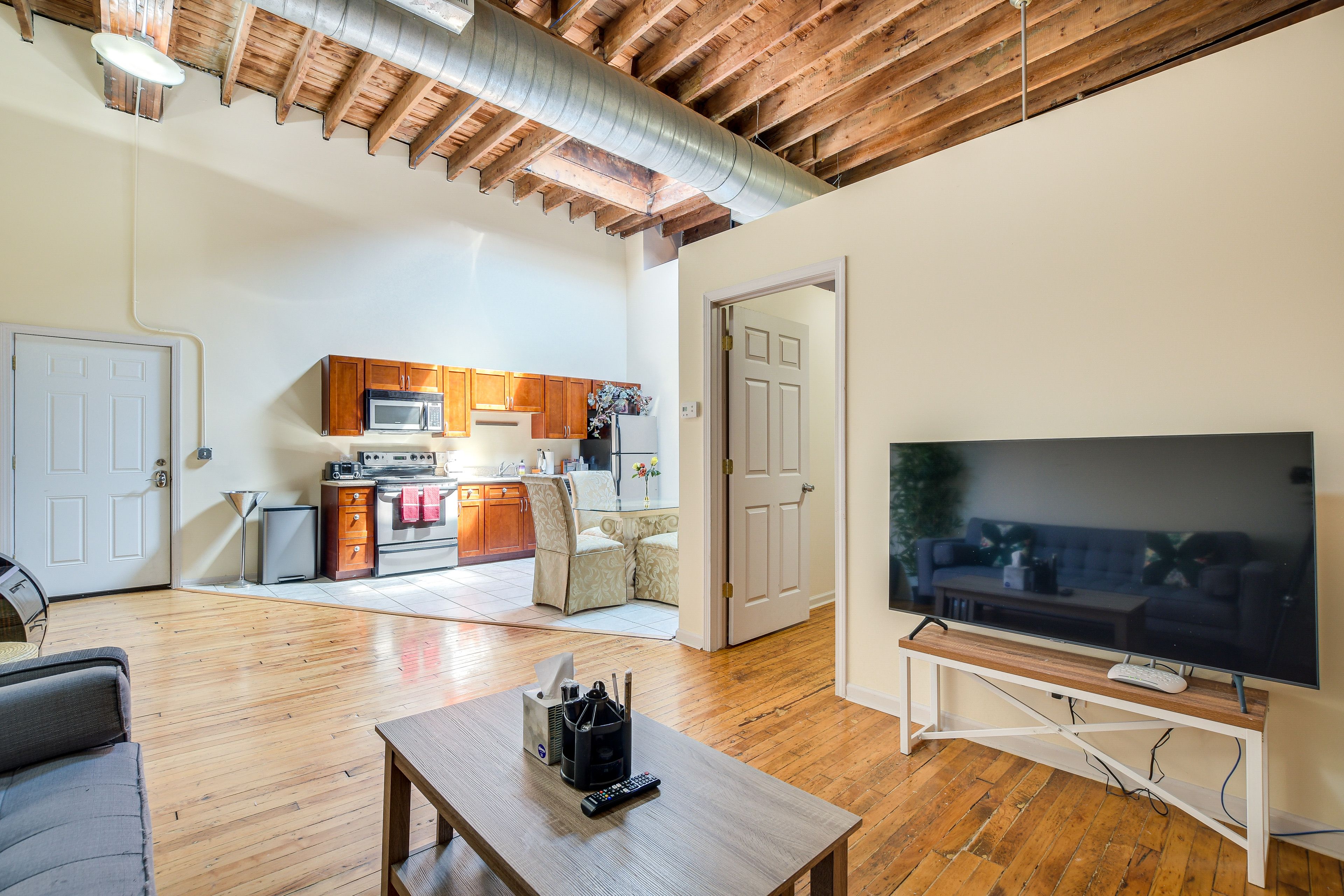 Interior | Central Heating & A/C | Free WiFi