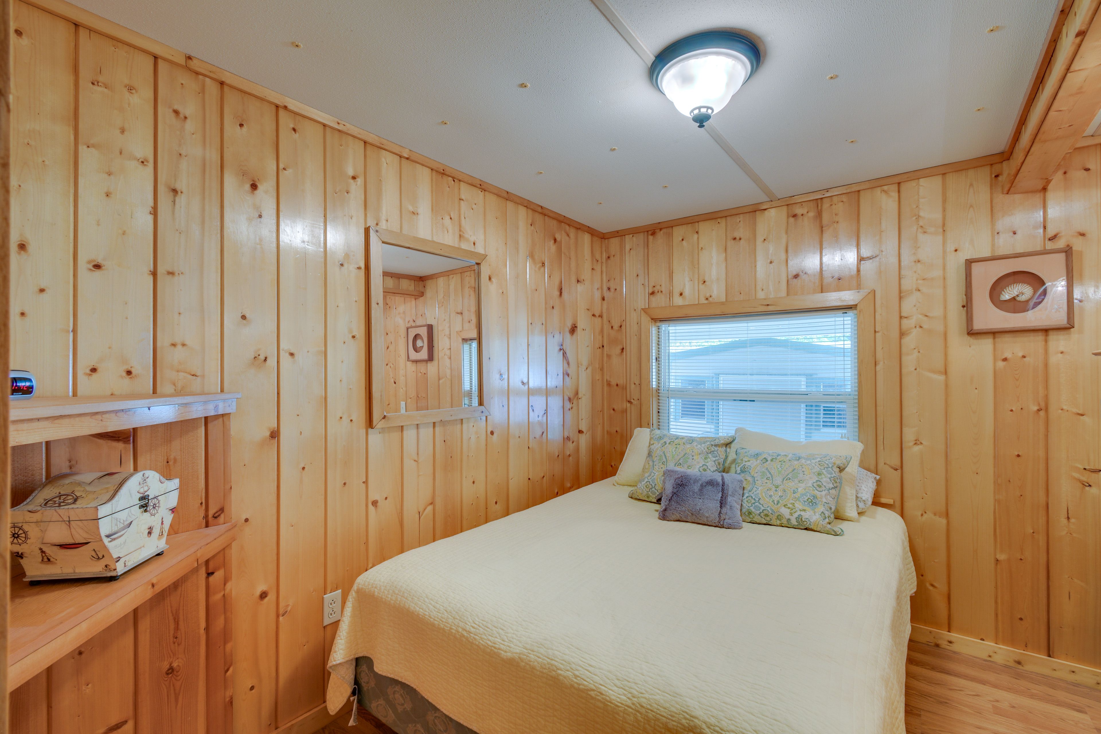 Bedroom 2 | Full Bed