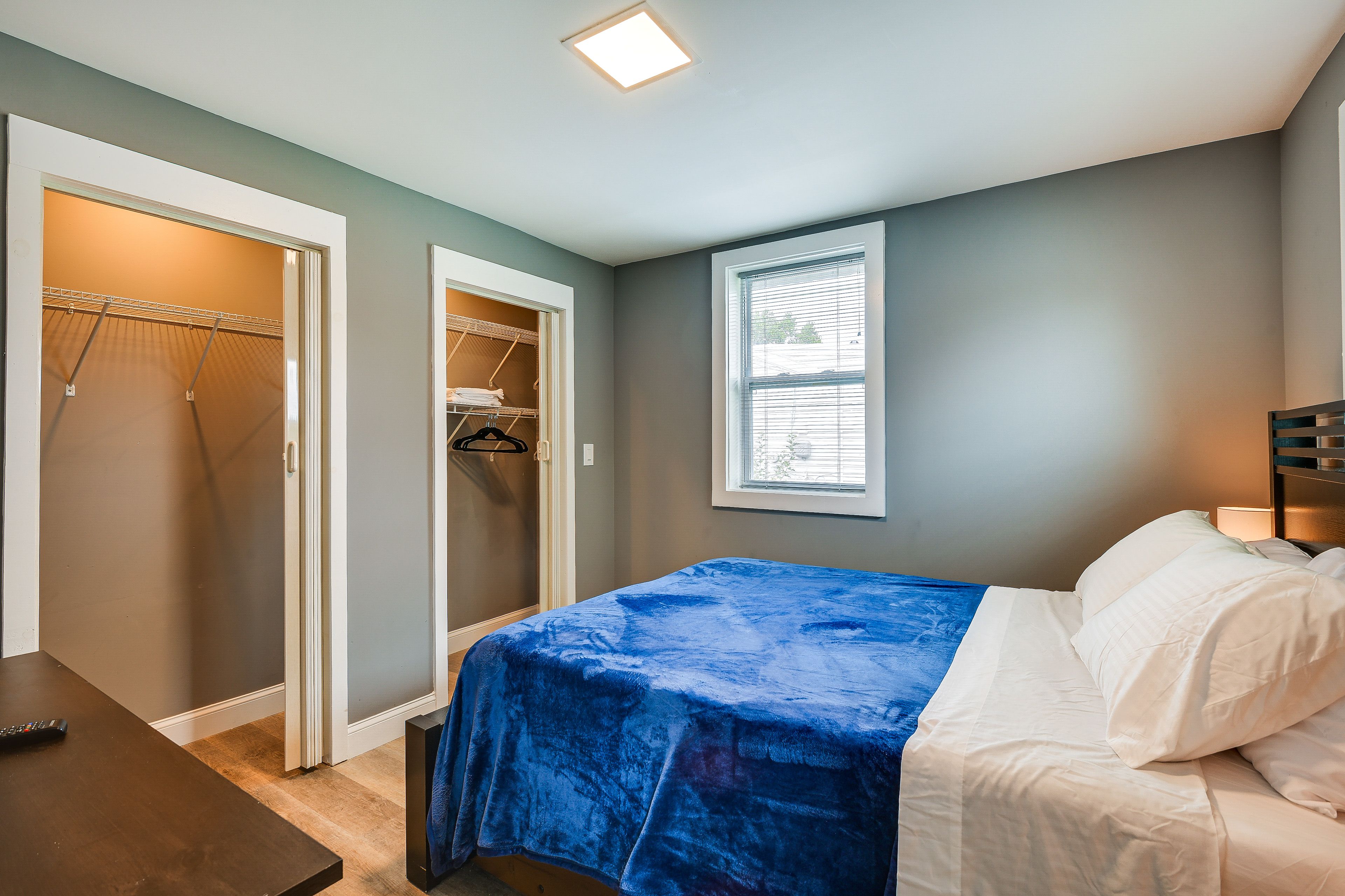 Bedroom 2 | Queen Bed