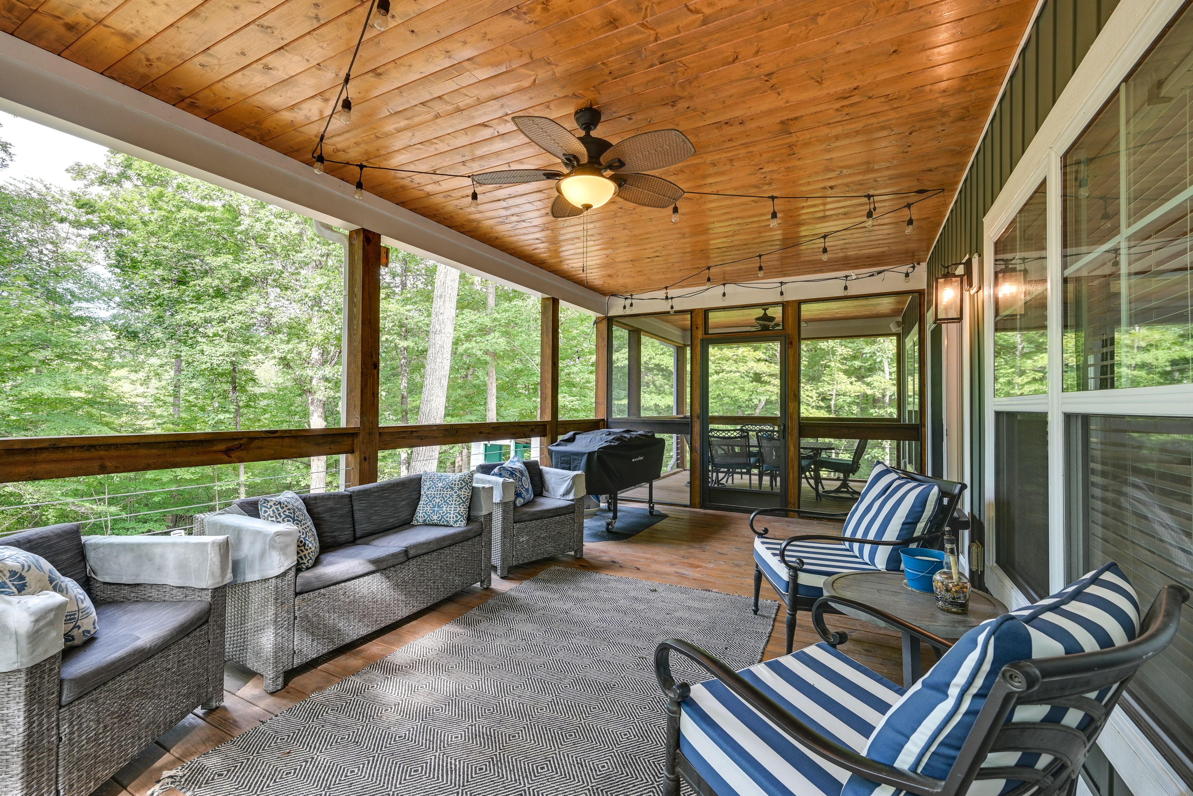 Covered Deck | Screened Porch | Gas & Charcoal Grills | Fire Pit